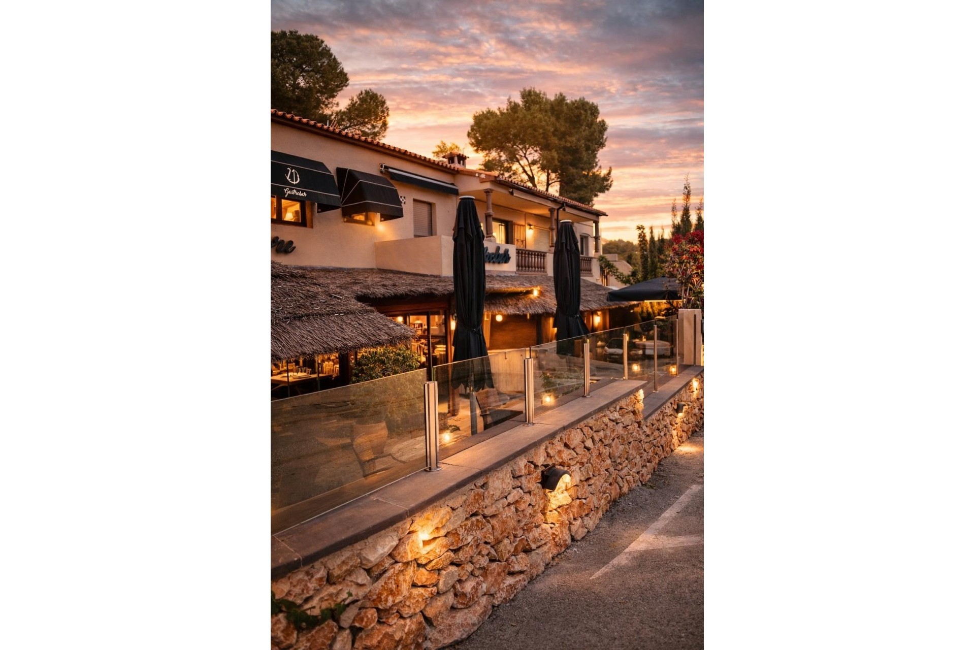 Rynek Wtórny - Bar / Restauracja -
Moraira - Pinar del Advocat - Cometa