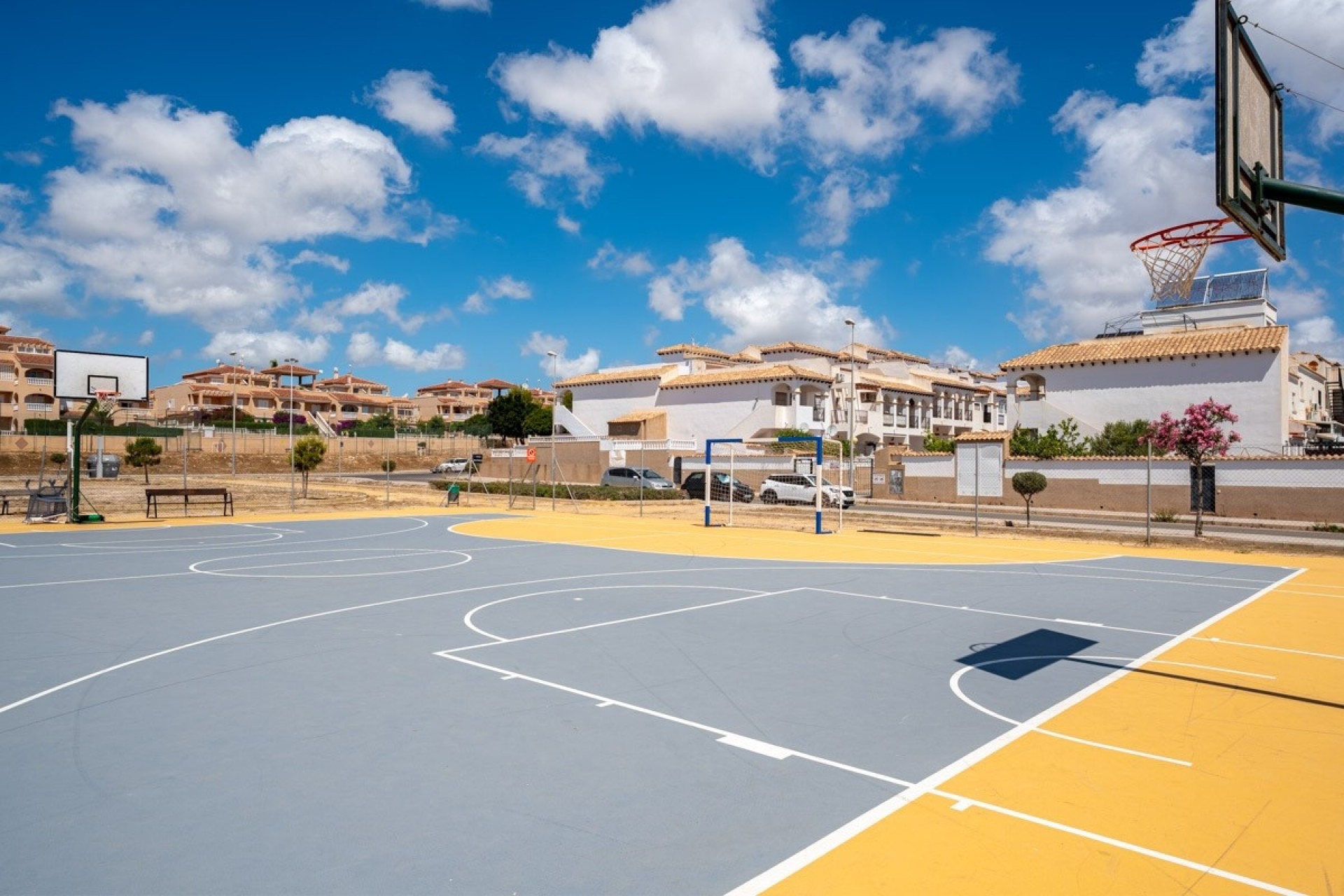 Rynek Wtórny - Dom wiejski -
Orihuela Costa - La Florida
