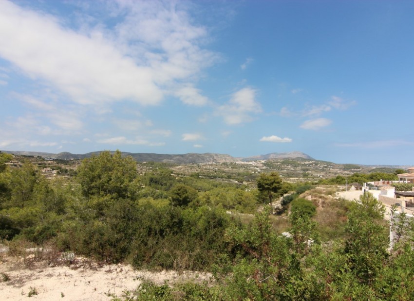 Rynek Wtórny - Działka -
Moraira - Benimeit