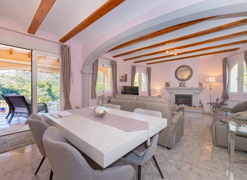 Rynek Wtórny - Finca -
Lliber