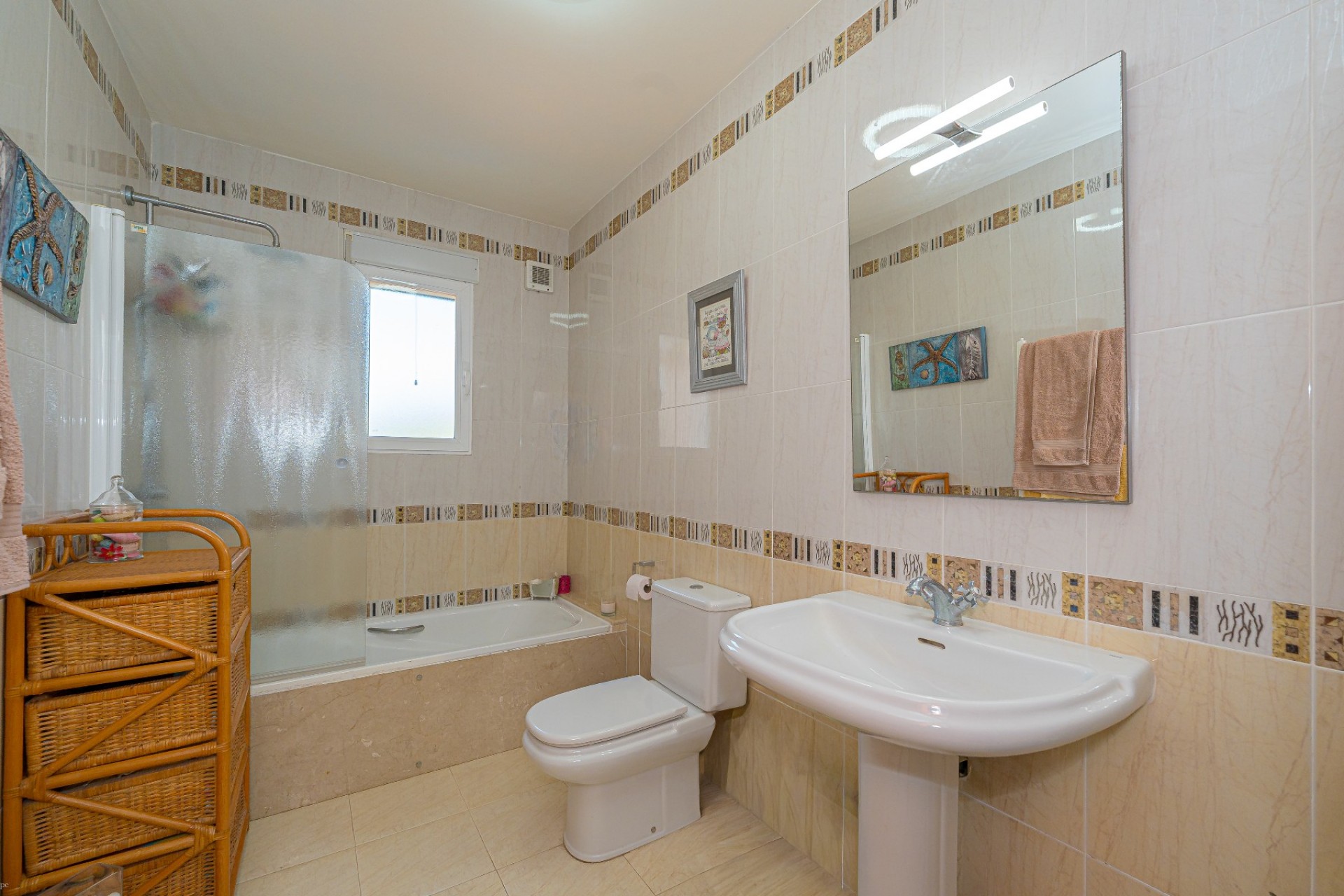 Rynek Wtórny - Finca -
Lliber