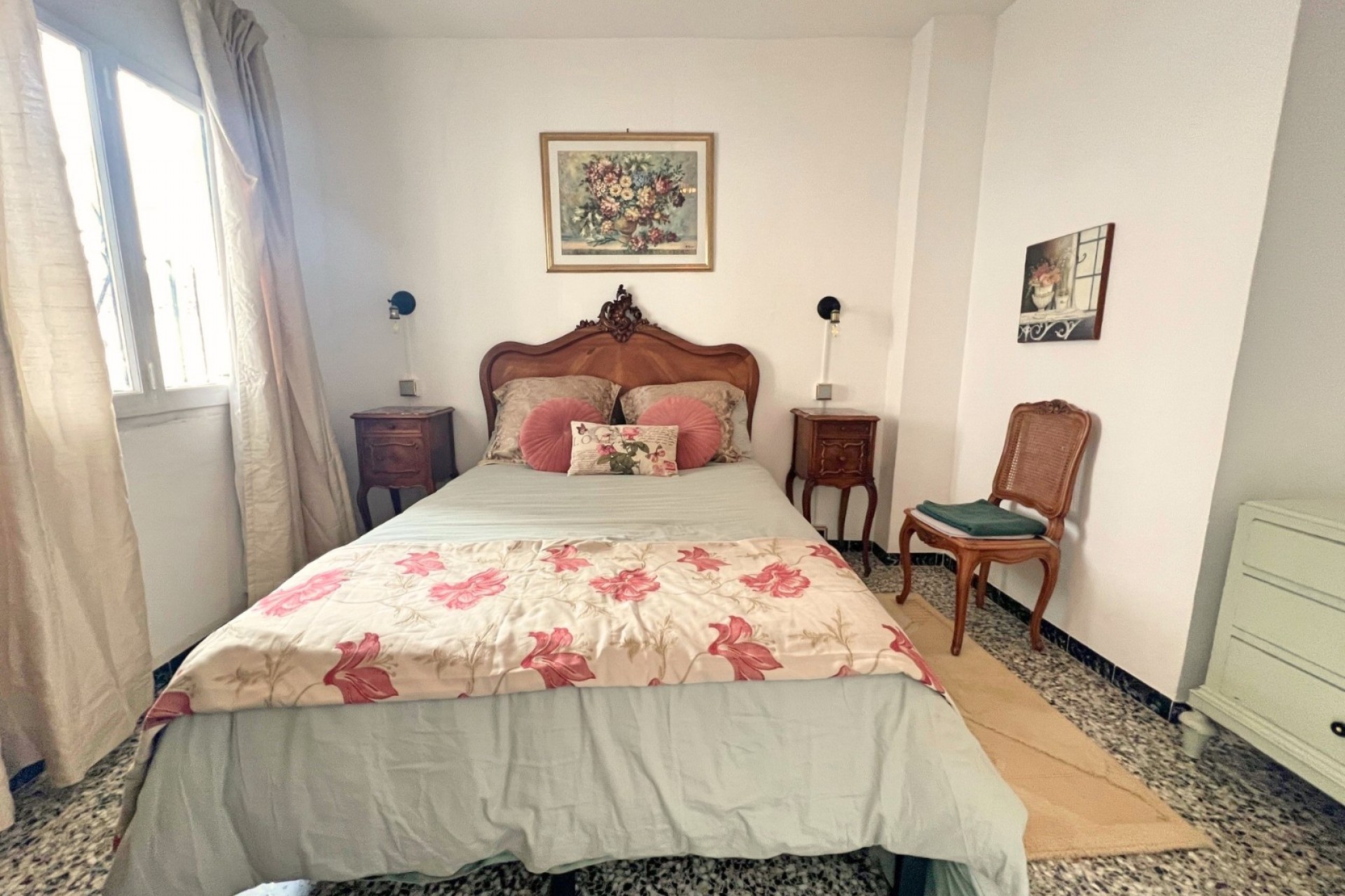 Rynek Wtórny - Kamienica -
Altea - La Vieja