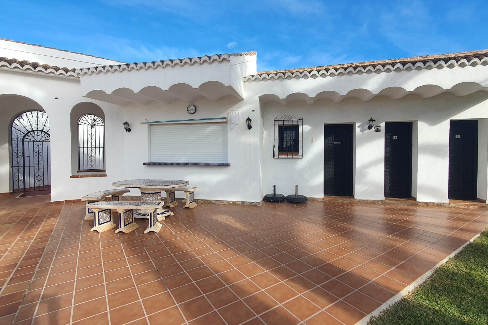 Rynek Wtórny - Kamienica -
Moraira - Benimeit - Tabaira