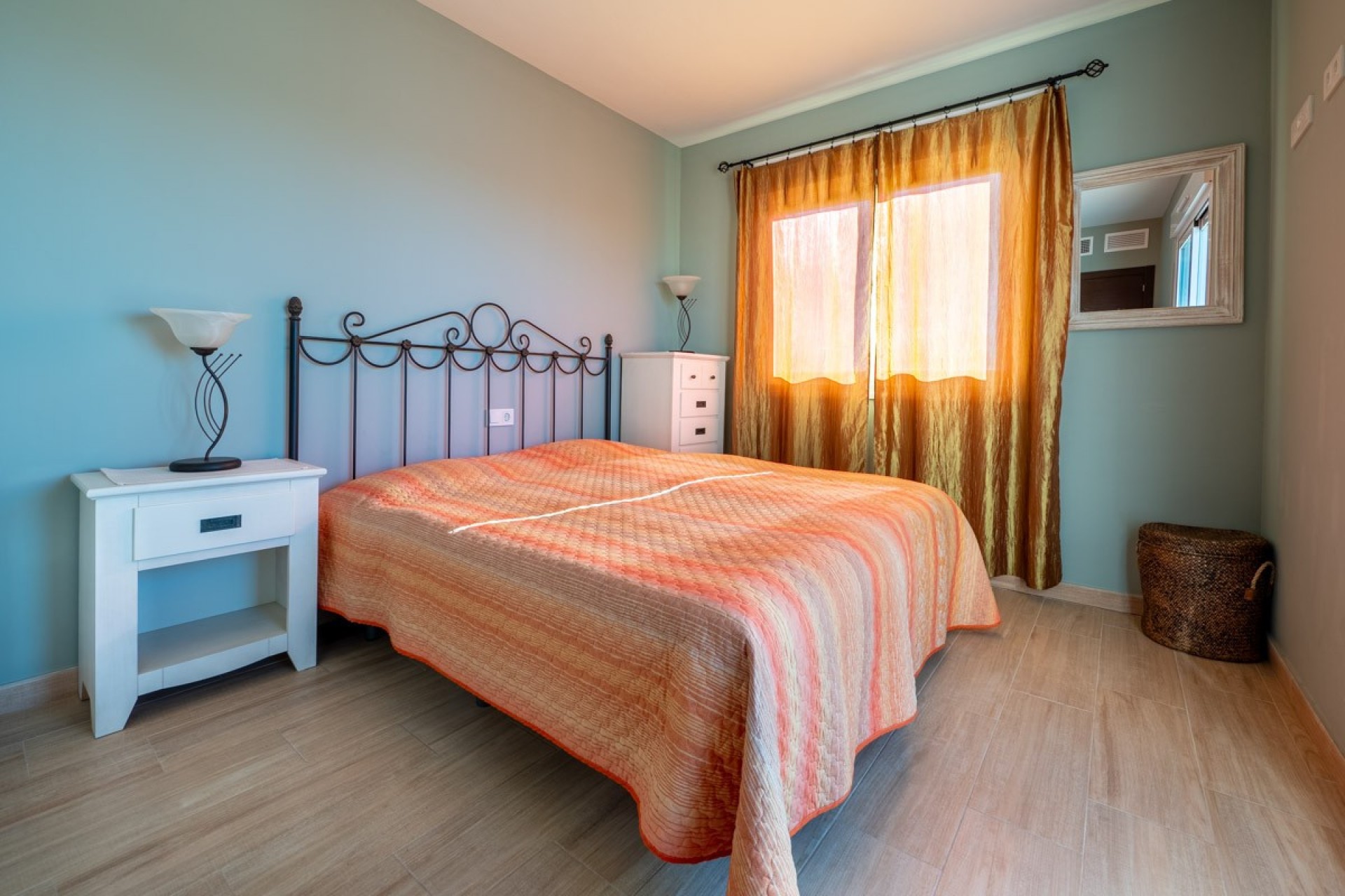 Rynek Wtórny - Kamienica -
Torrevieja - Nueva Torrevieja - Aguas Nuevas