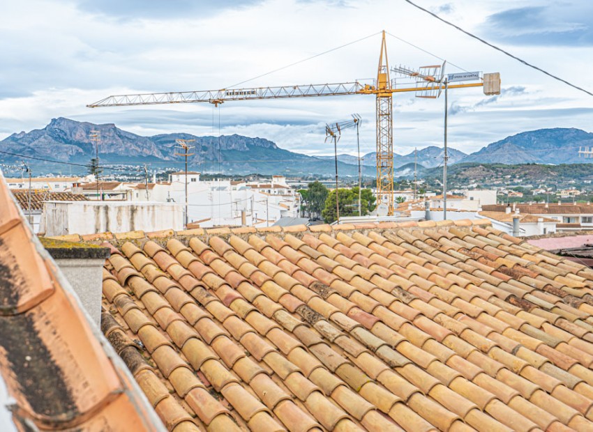 Rynek Wtórny - Komercyjne -
Altea - Mascarat