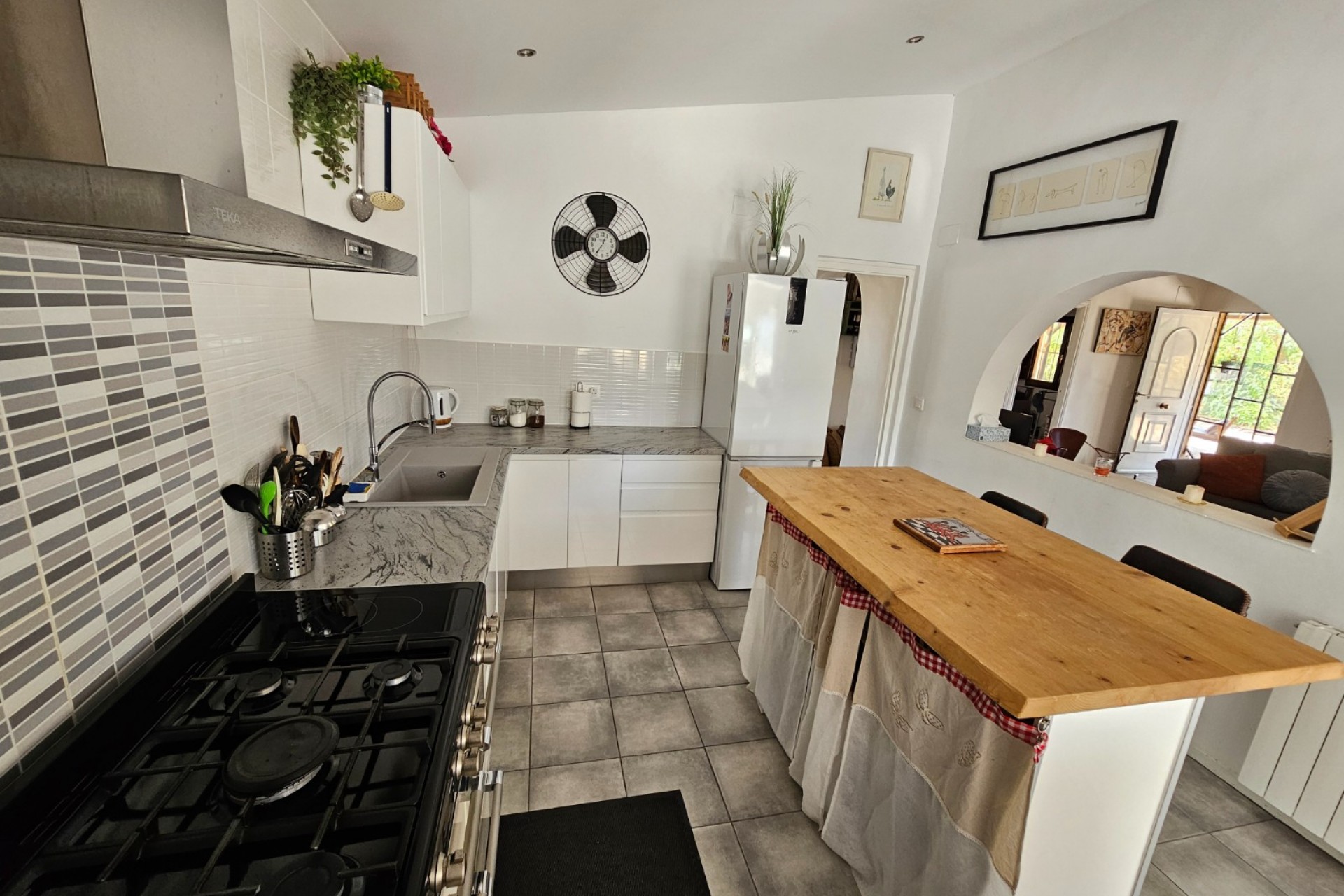 Rynek Wtórny - Komercyjne -
Sax