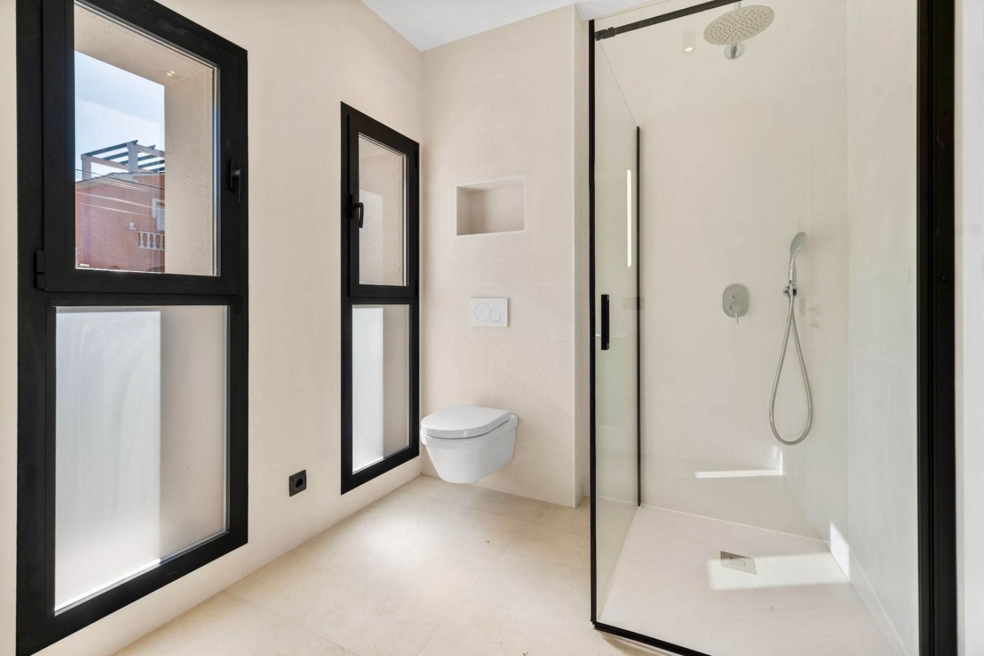 Rynek Wtórny - Willa -
Albir