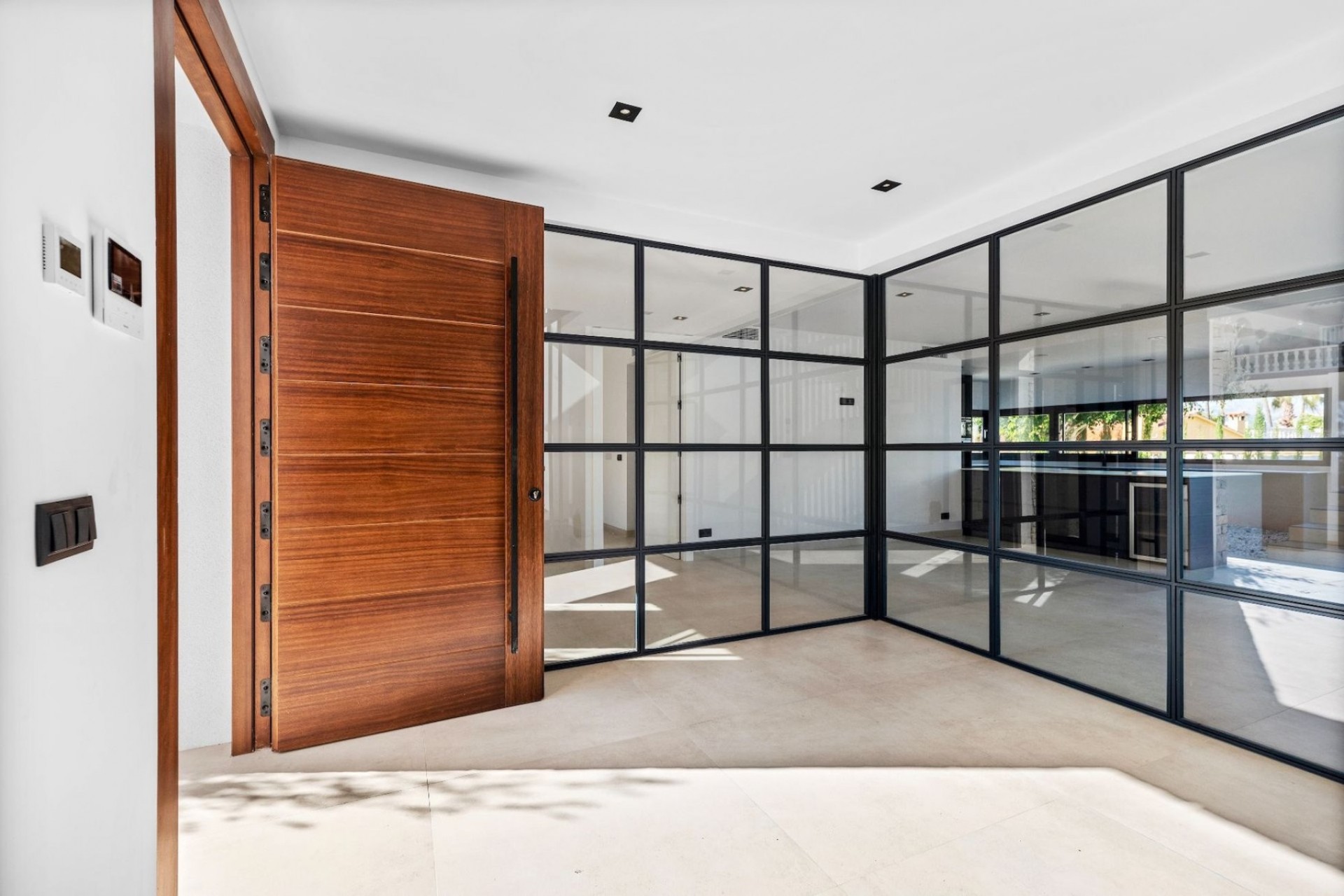 Rynek Wtórny - Willa -
Albir