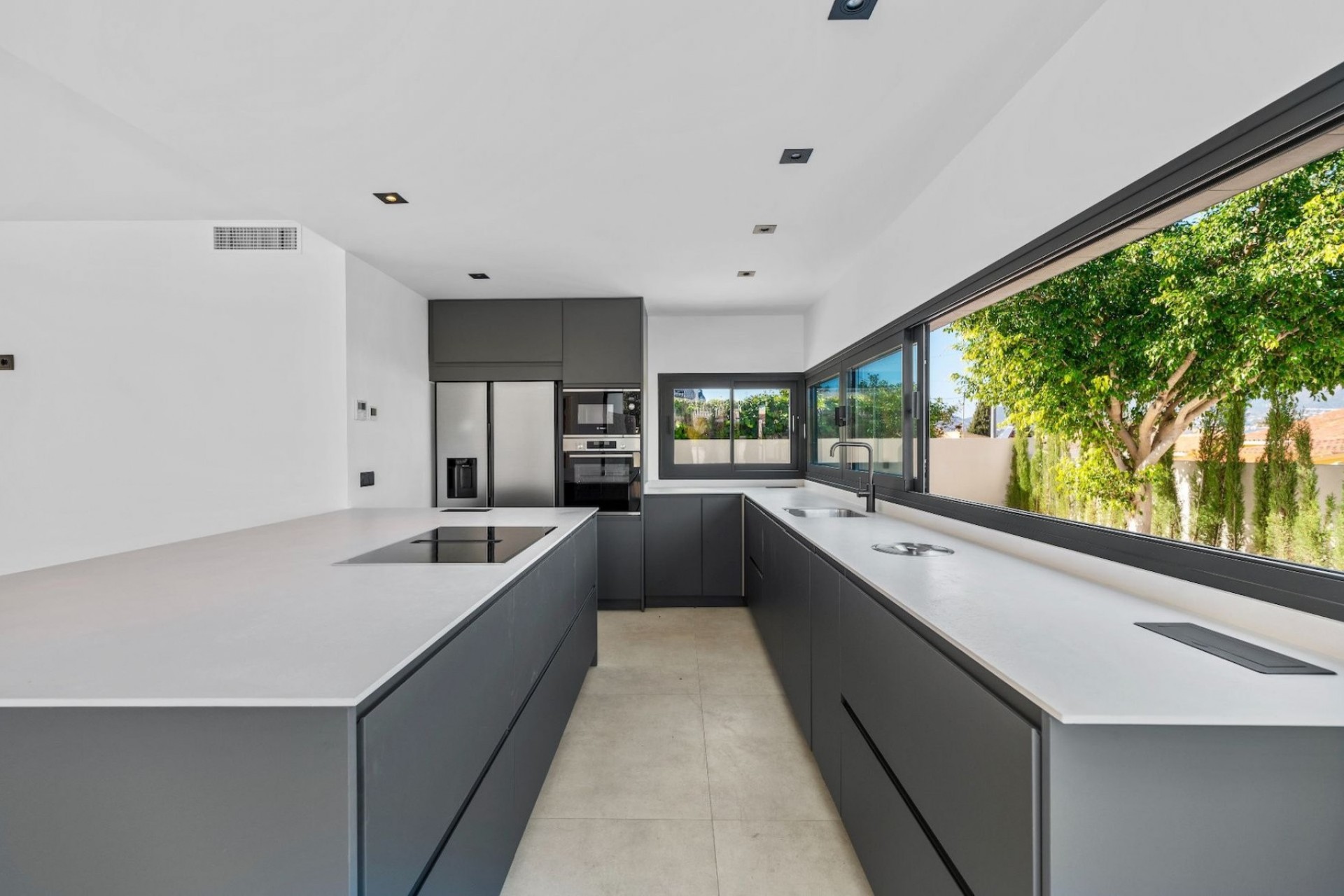 Rynek Wtórny - Willa -
Albir