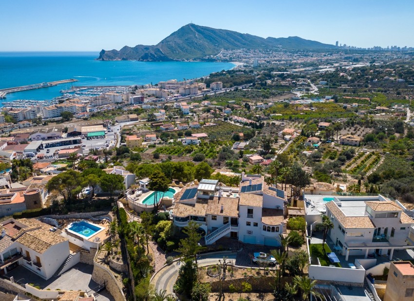 Rynek Wtórny - Willa -
Altea - Altea ciudad