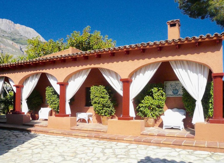 Rynek Wtórny - Willa -
Altea la Vella - Altea