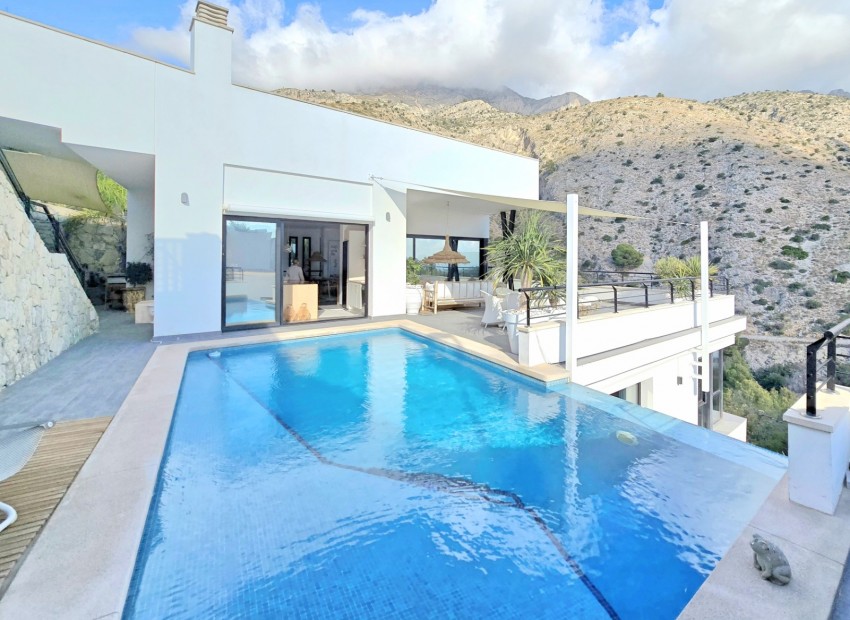 Rynek Wtórny - Willa -
Altea - La Vieja