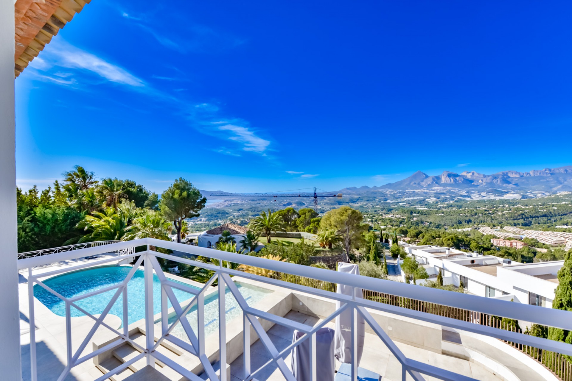 Rynek Wtórny - Willa -
Altea - Sierra de Altea