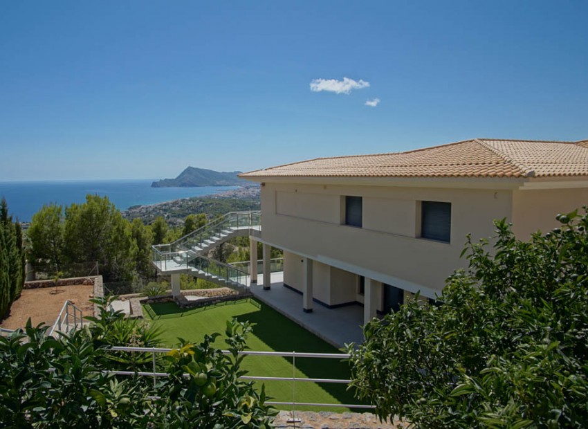 Rynek Wtórny - Willa -
Altea - Sierra de Altea