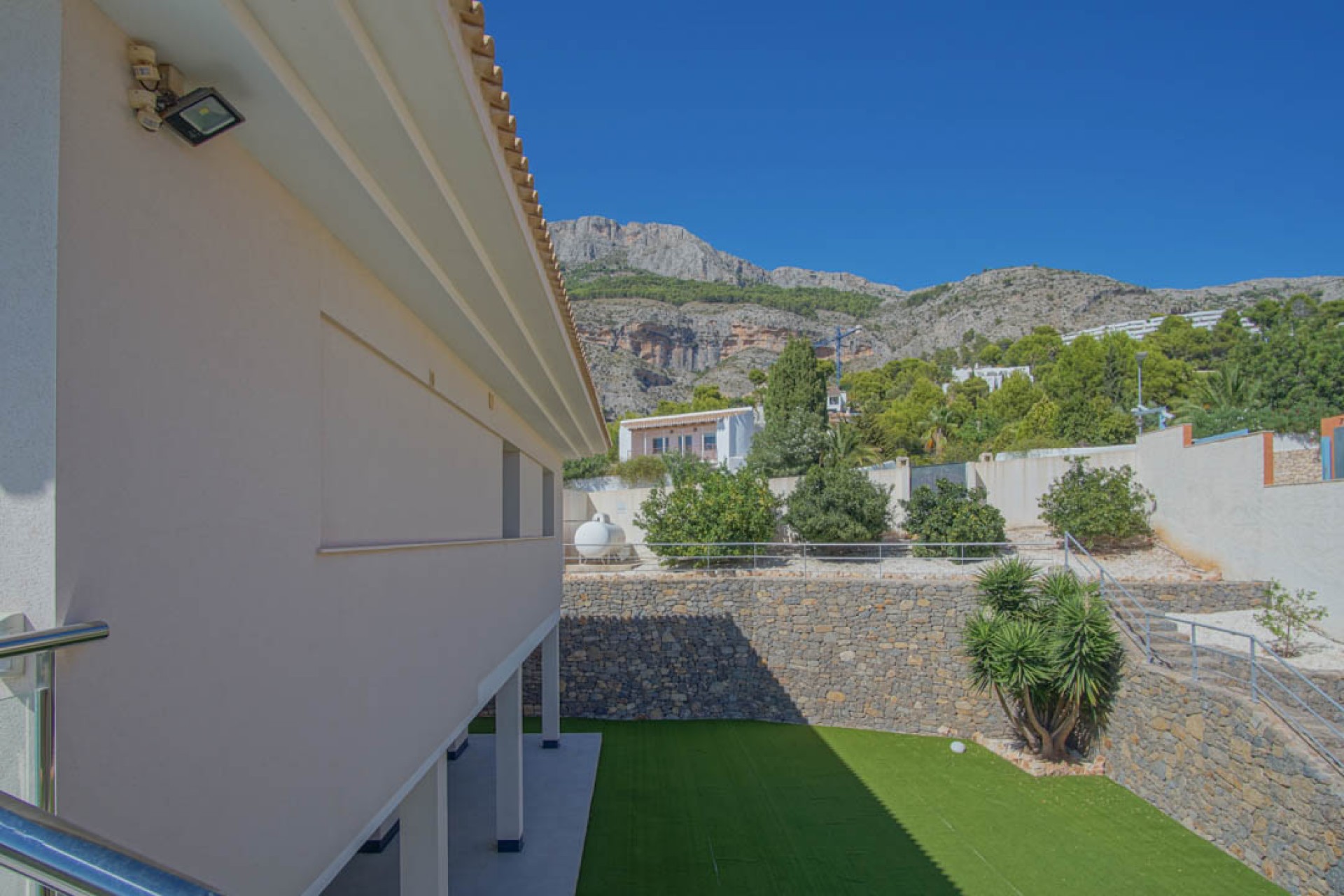 Rynek Wtórny - Willa -
Altea - Sierra de Altea