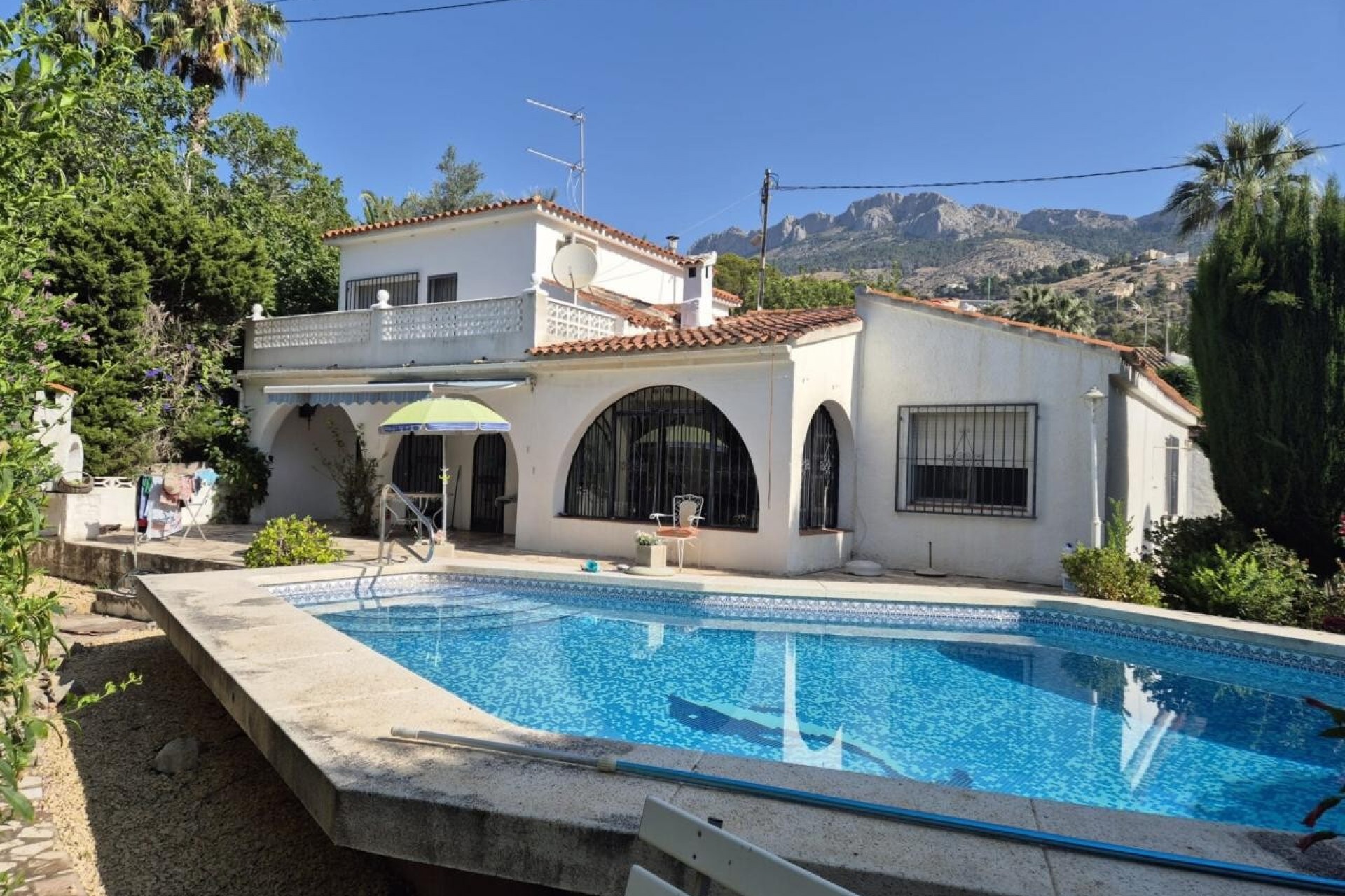 Rynek Wtórny - Willa -
Altea