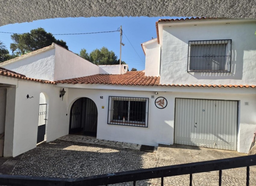 Rynek Wtórny - Willa -
Altea