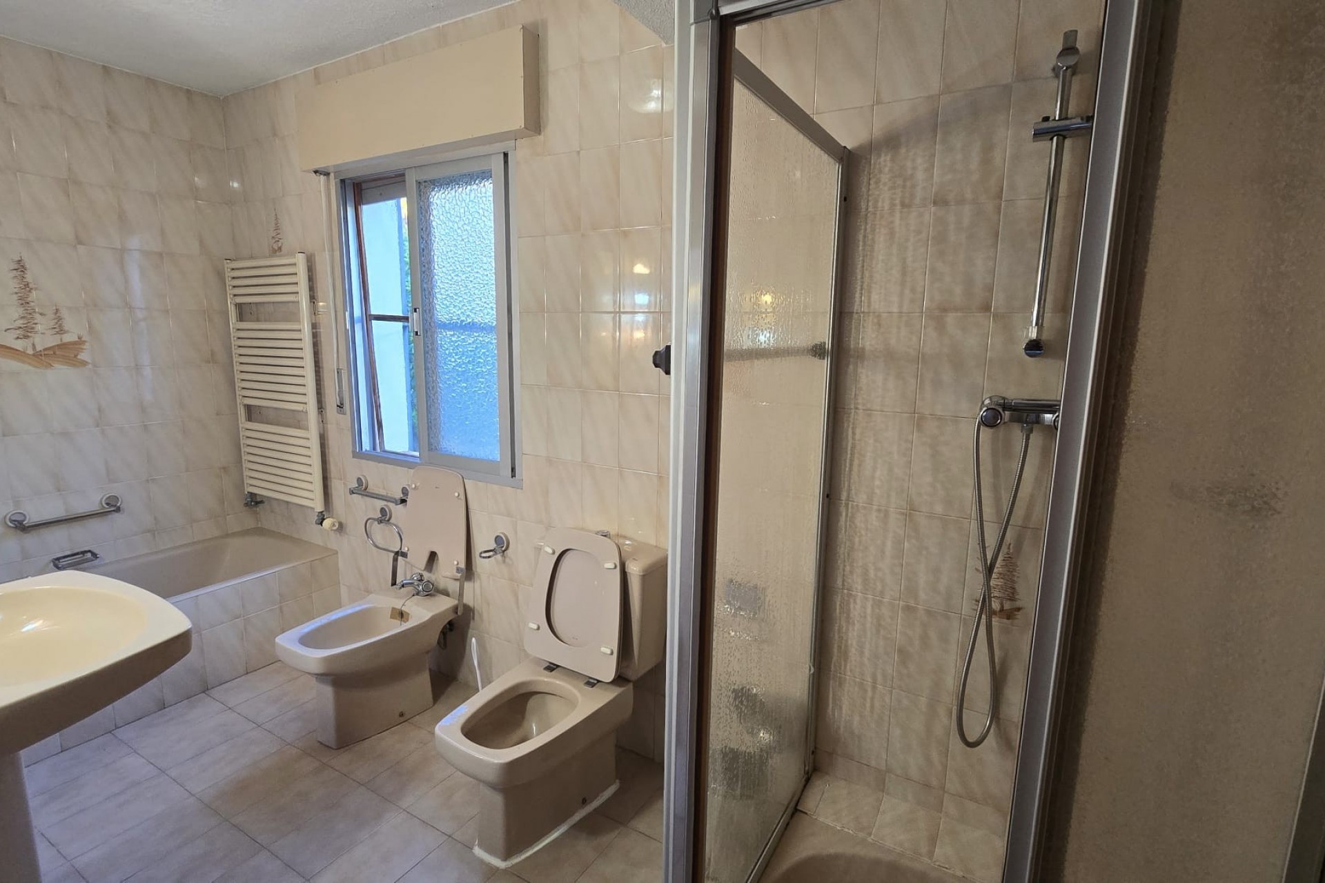 Rynek Wtórny - Willa -
Altea