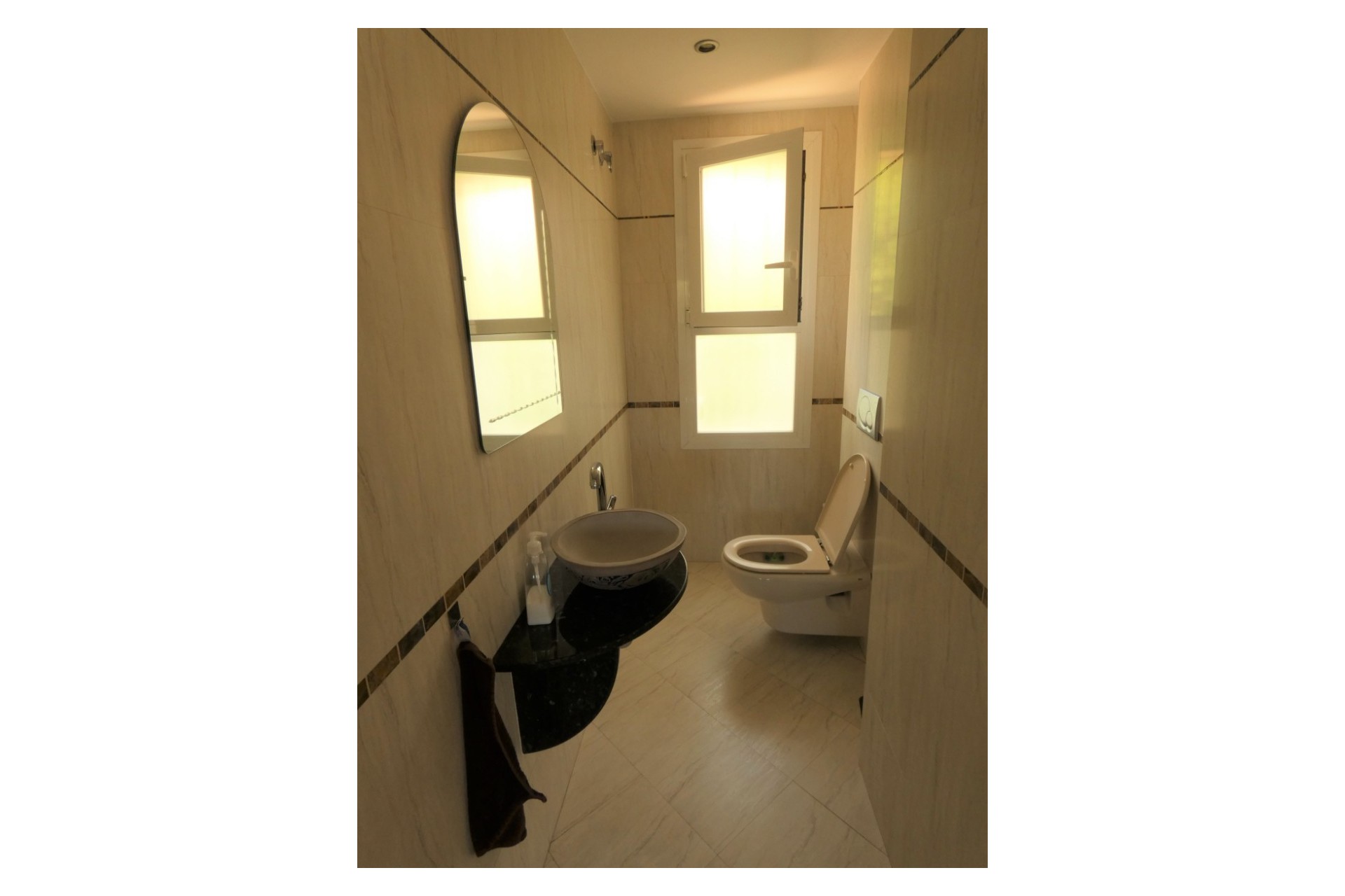 Rynek Wtórny - Willa -
Altea