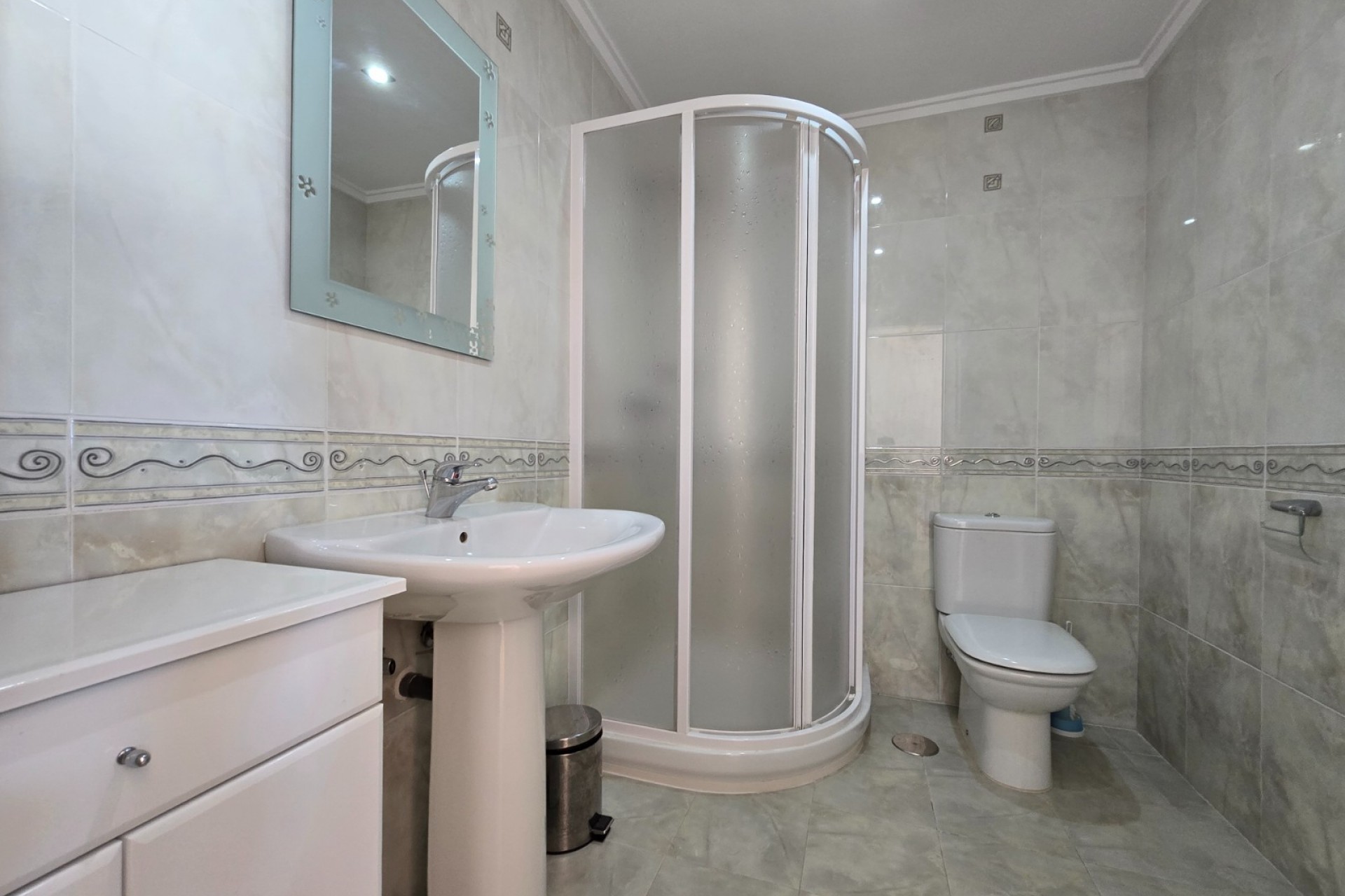 Rynek Wtórny - Willa -
Altea