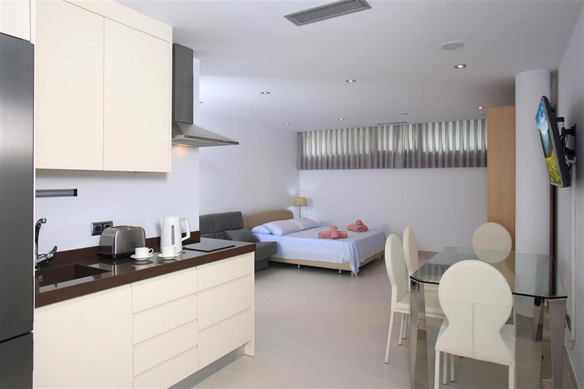 Rynek Wtórny - Willa -
Altea