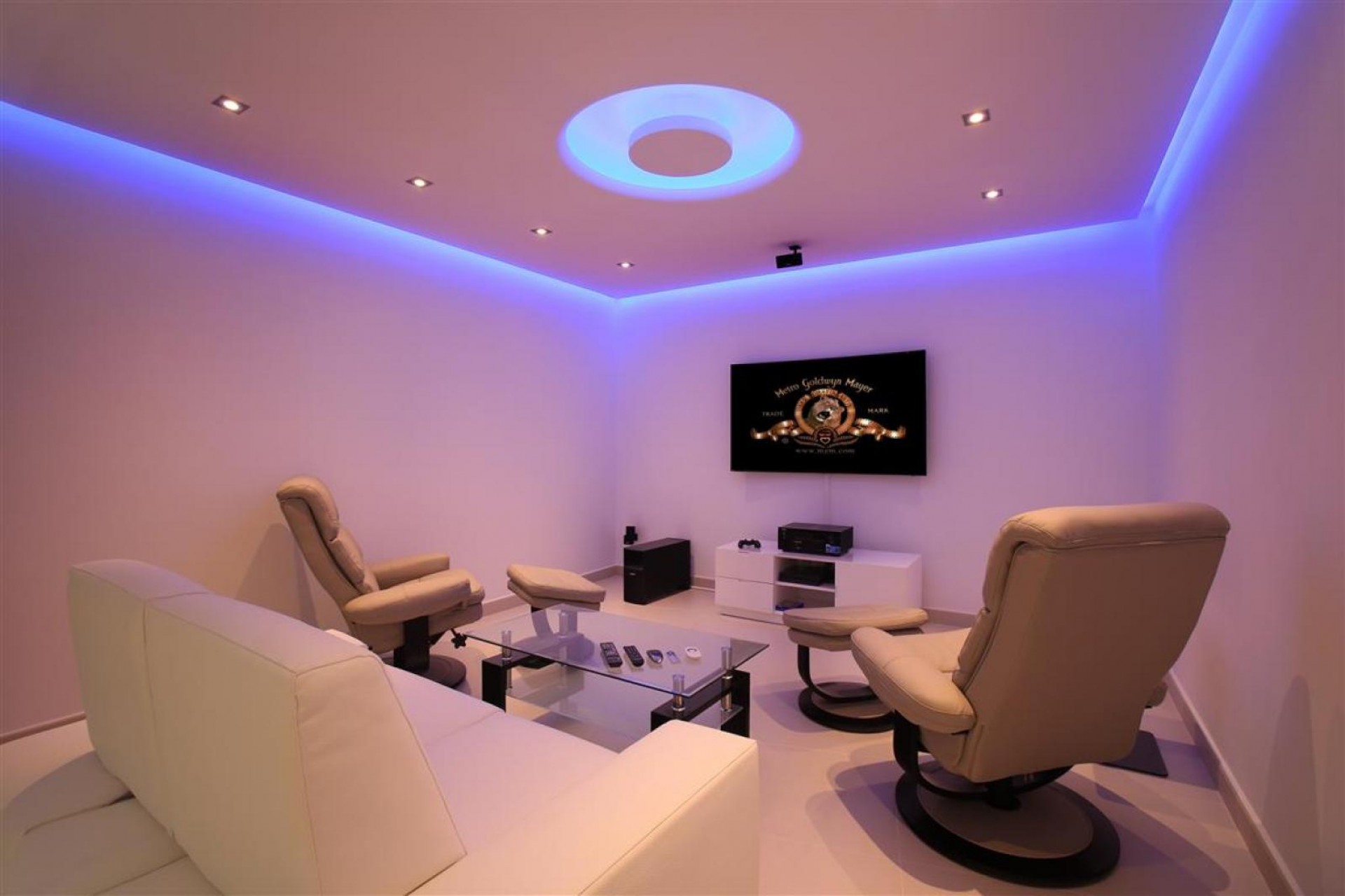 Rynek Wtórny - Willa -
Altea