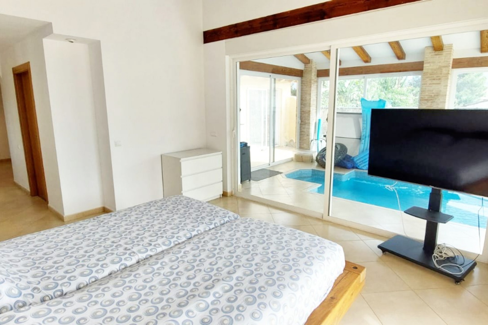 Rynek Wtórny - Willa -
Busot