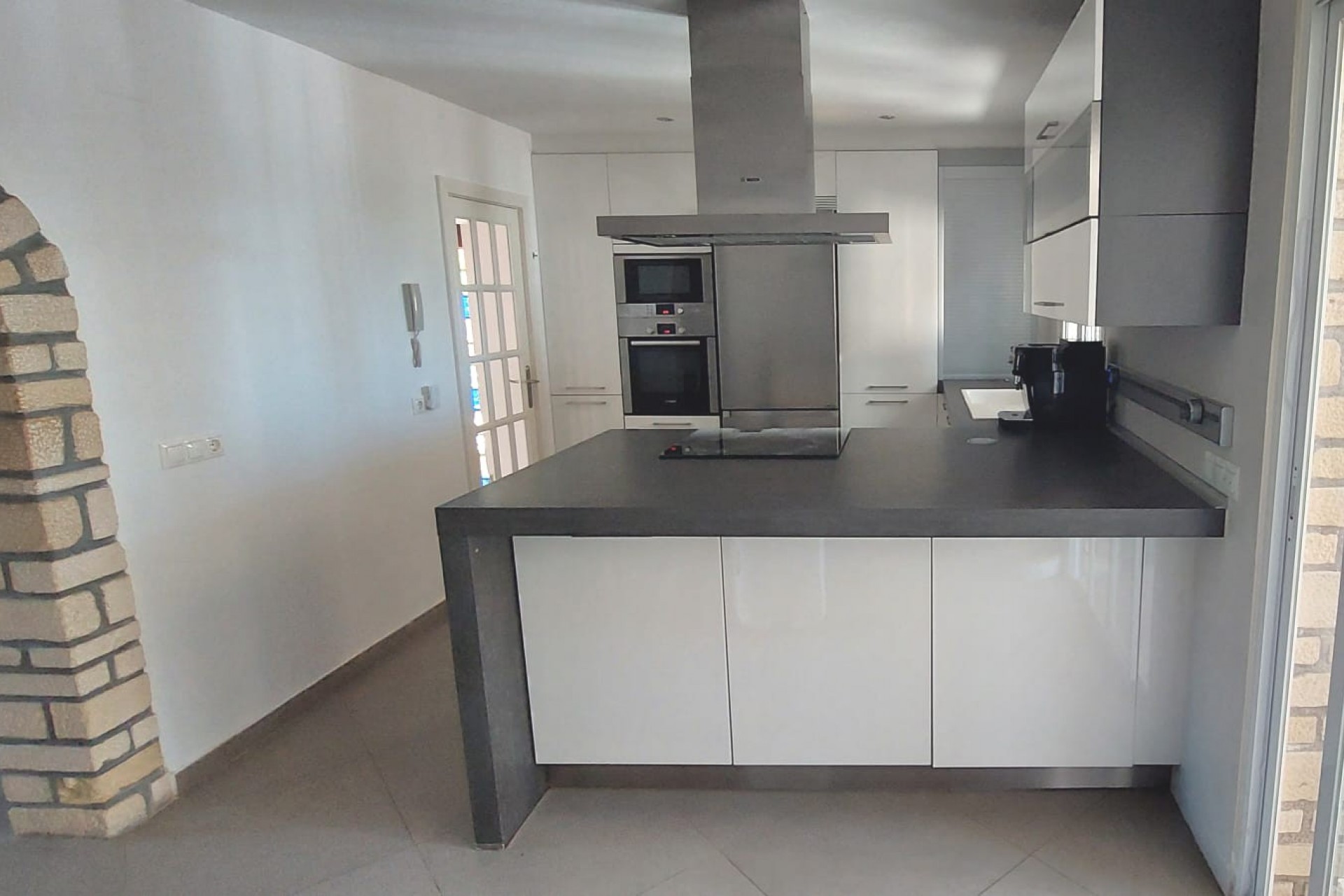 Rynek Wtórny - Willa -
Busot