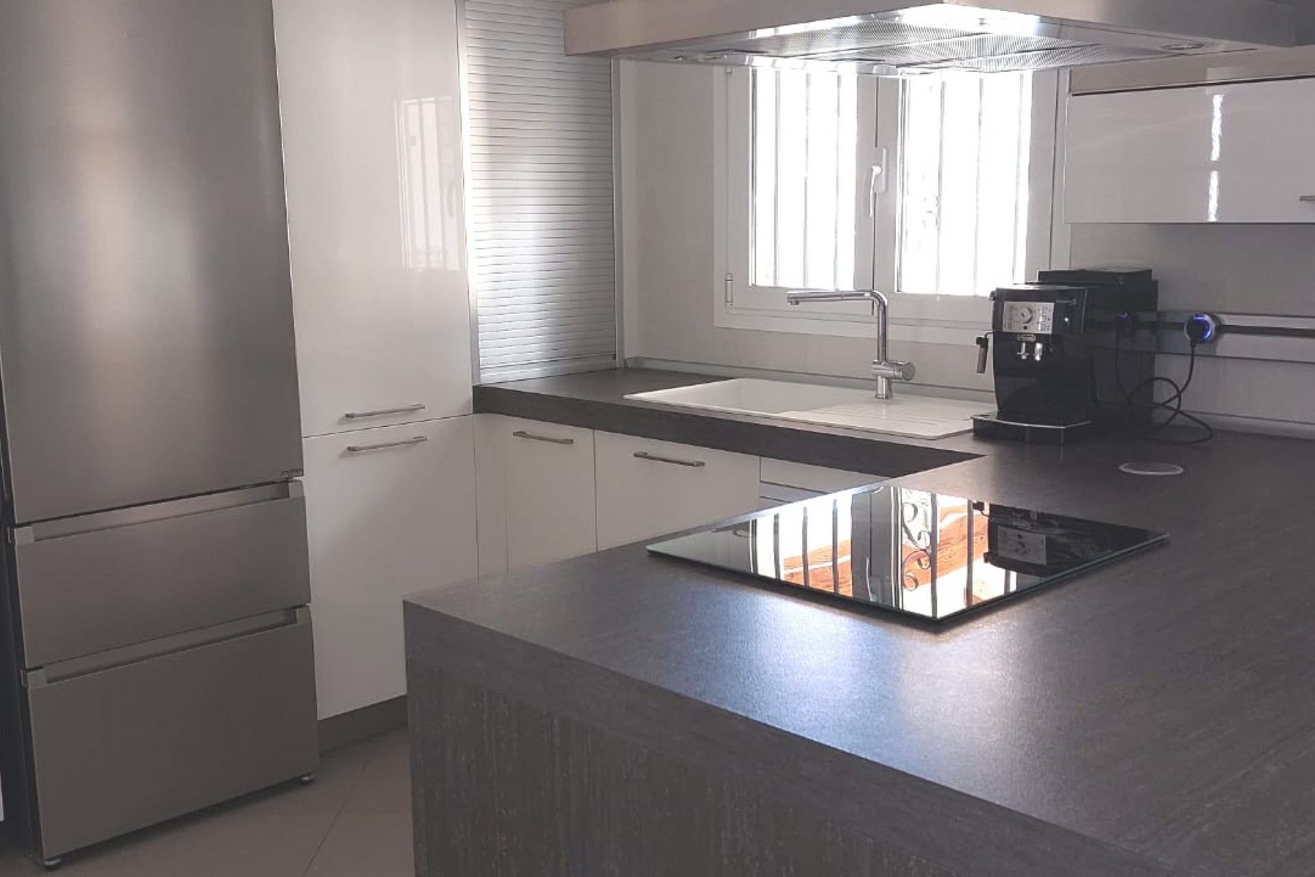 Rynek Wtórny - Willa -
Busot