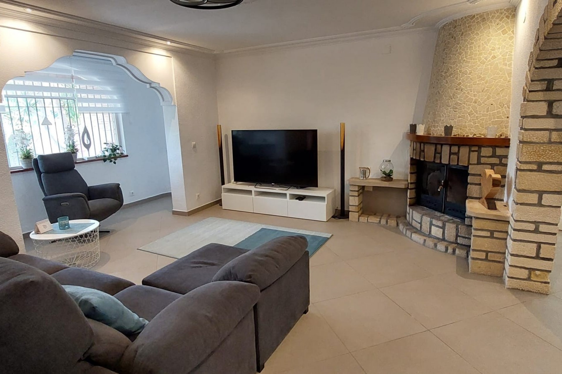 Rynek Wtórny - Willa -
Busot