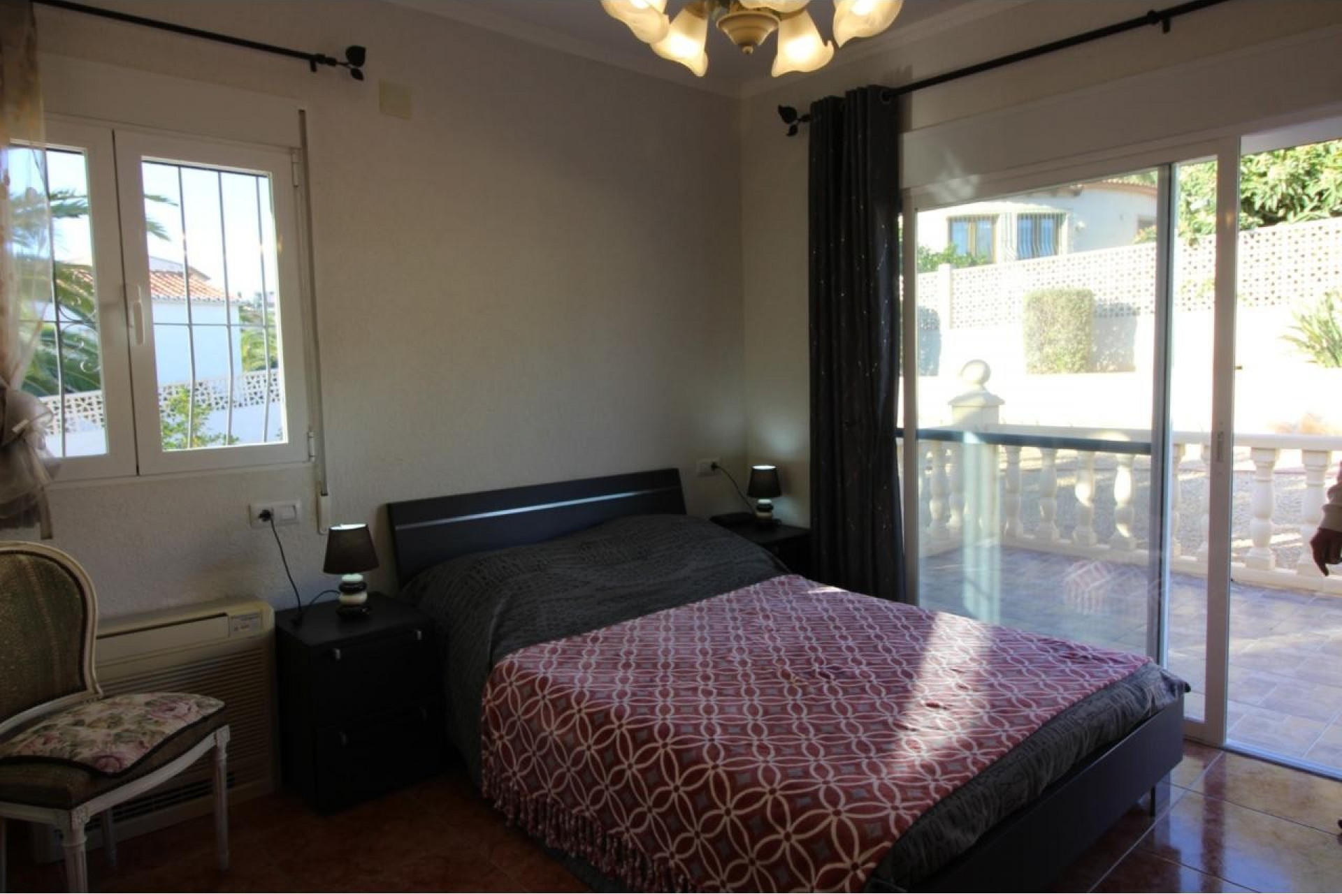 Rynek Wtórny - Willa -
Calpe - Cometa