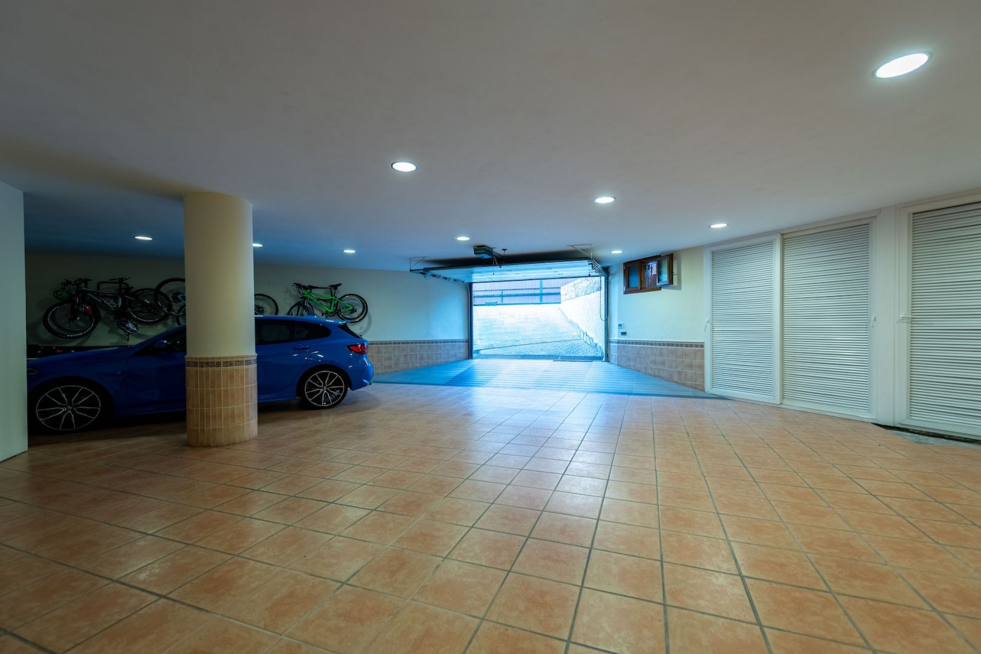 Rynek Wtórny - Willa -
Calpe