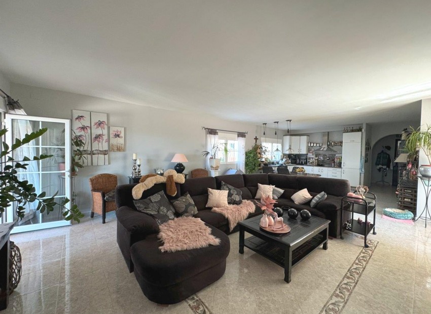 Rynek Wtórny - Willa -
Campello