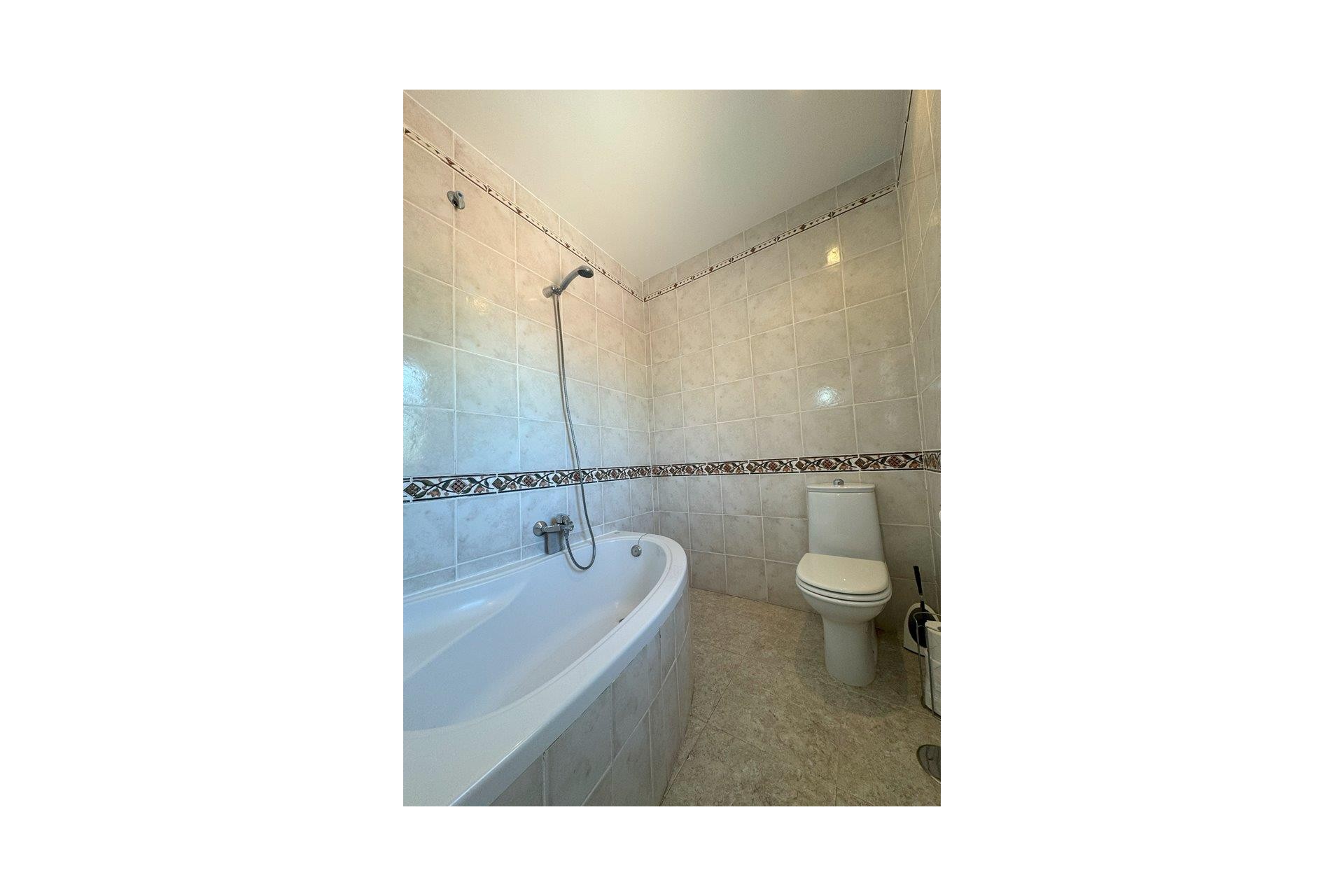 Rynek Wtórny - Willa -
Campello