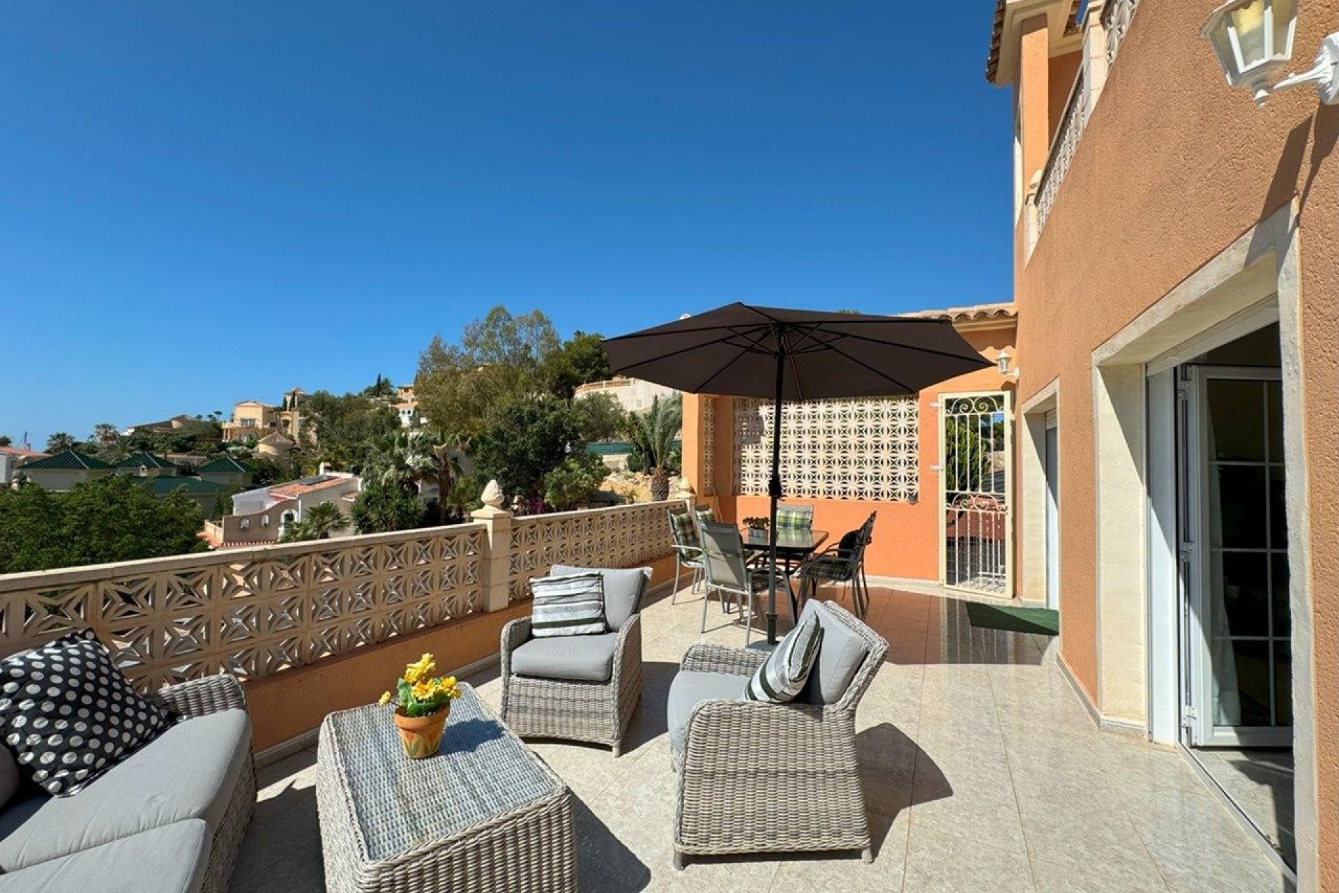 Rynek Wtórny - Willa -
Campello