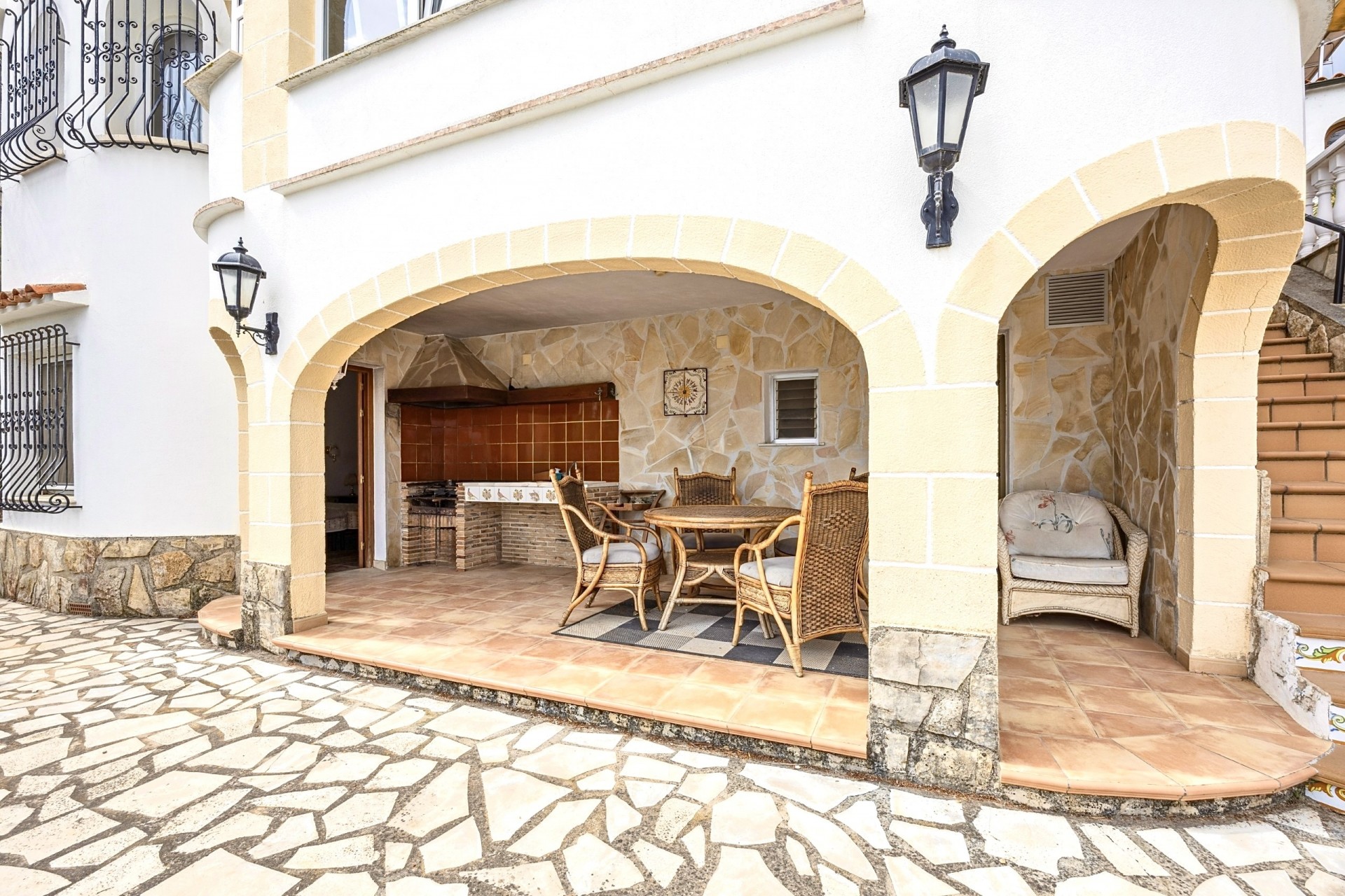 Rynek Wtórny - Willa -
Denia - La Pedrera - Vessanes