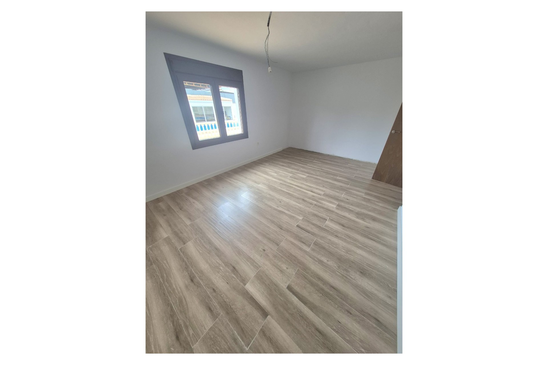 Rynek Wtórny - Willa -
Dolores