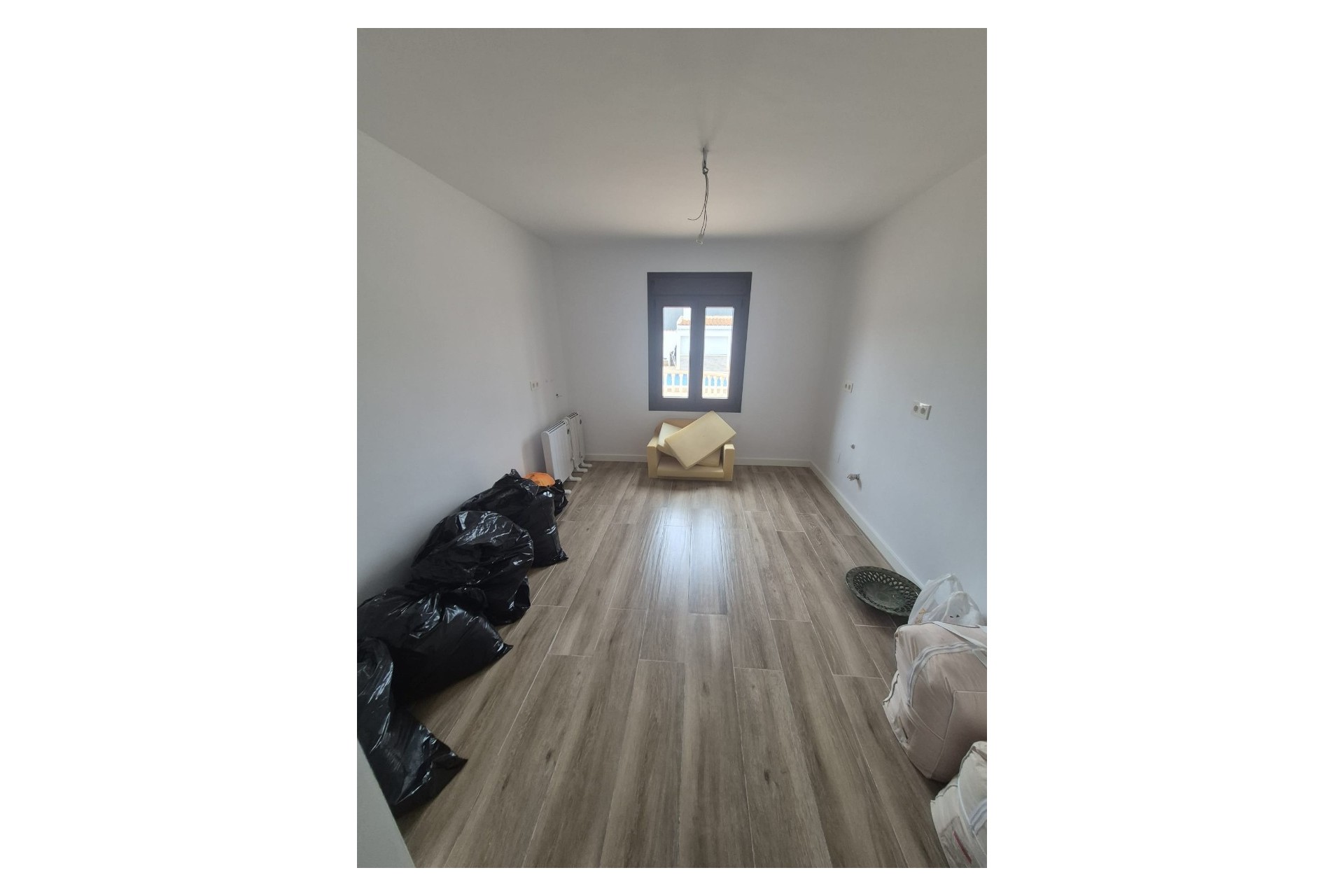 Rynek Wtórny - Willa -
Dolores