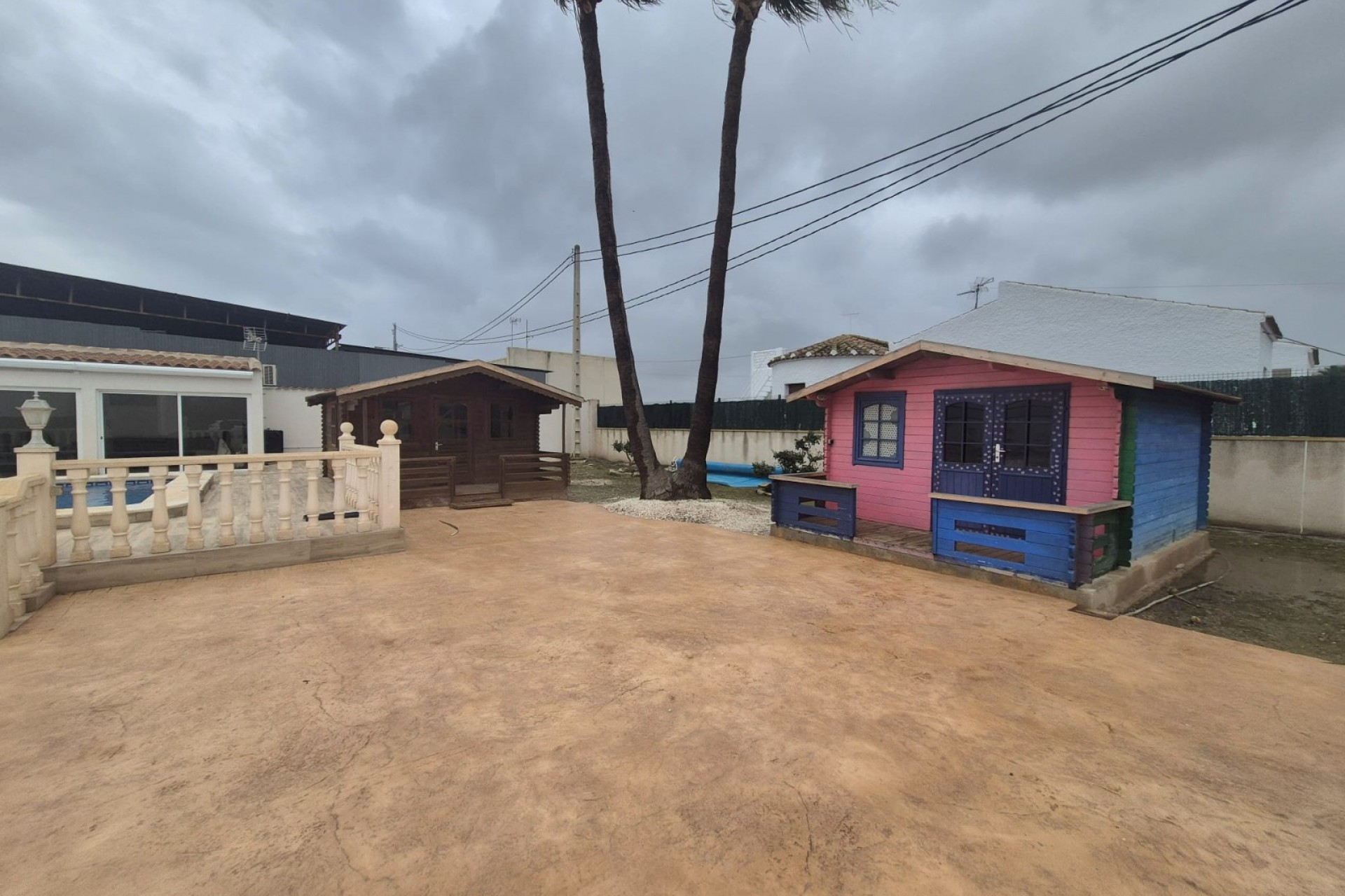 Rynek Wtórny - Willa -
Dolores