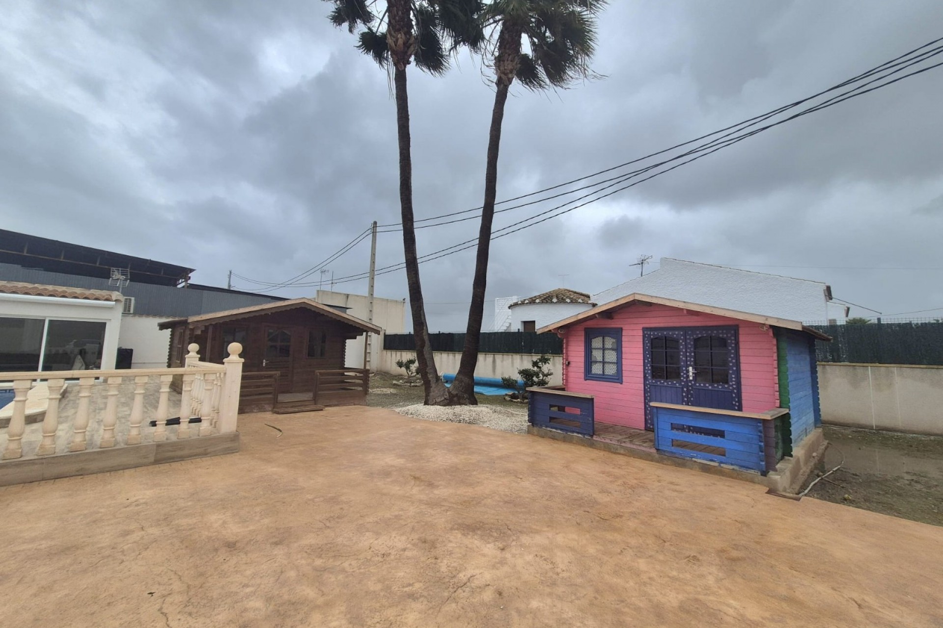 Rynek Wtórny - Willa -
Dolores