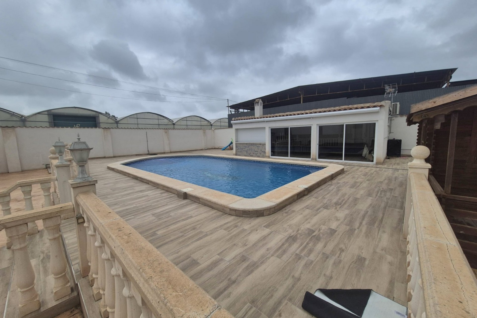 Rynek Wtórny - Willa -
Dolores