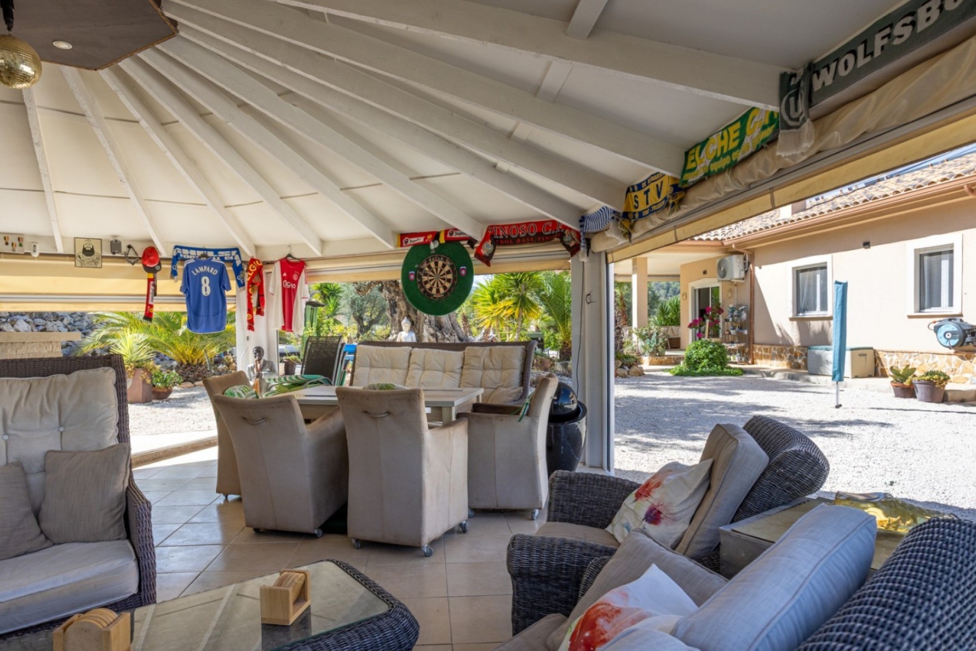 Rynek Wtórny - Willa -
La Zarza