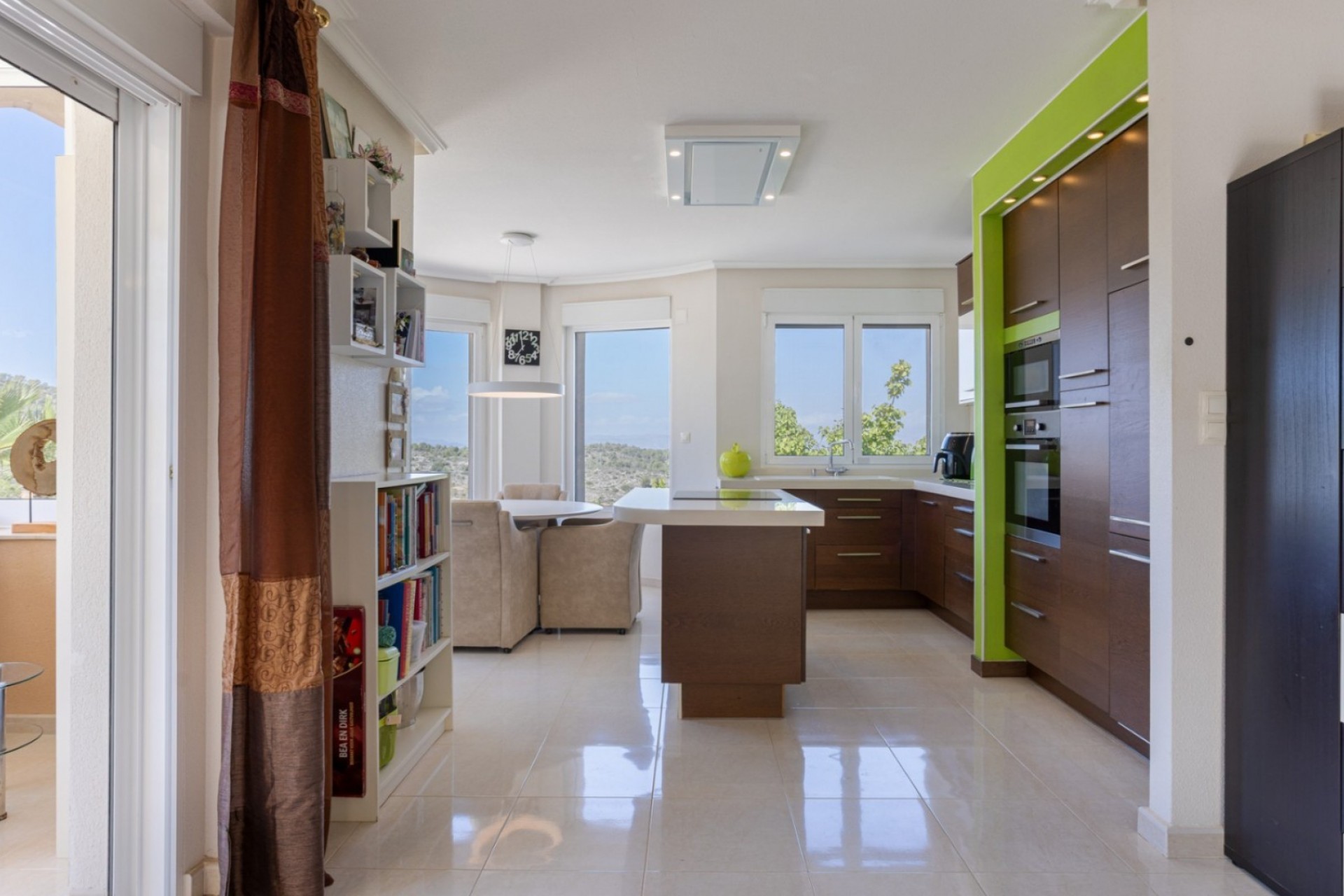 Rynek Wtórny - Willa -
La Zarza