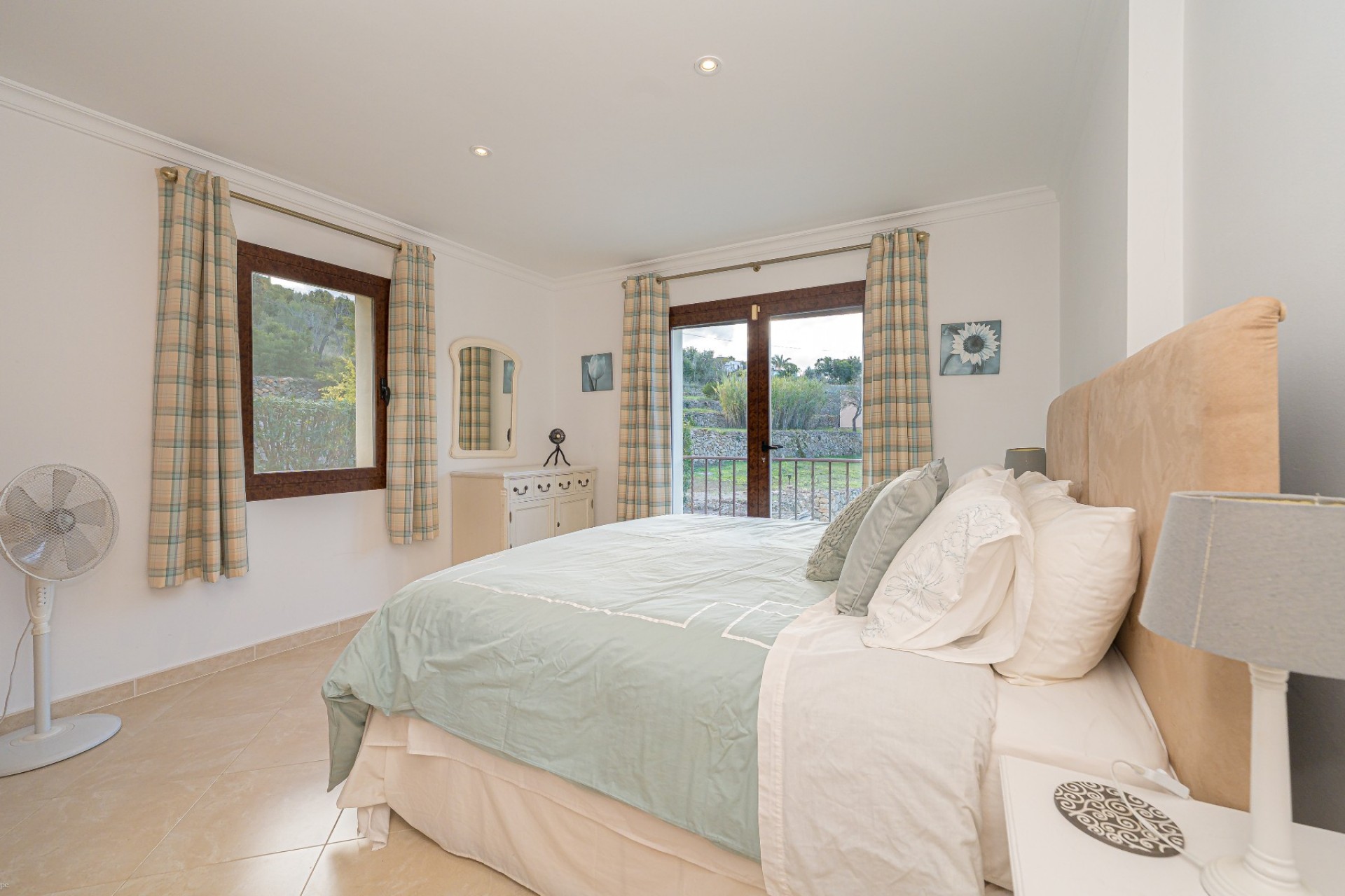 Rynek Wtórny - Willa -
Lliber