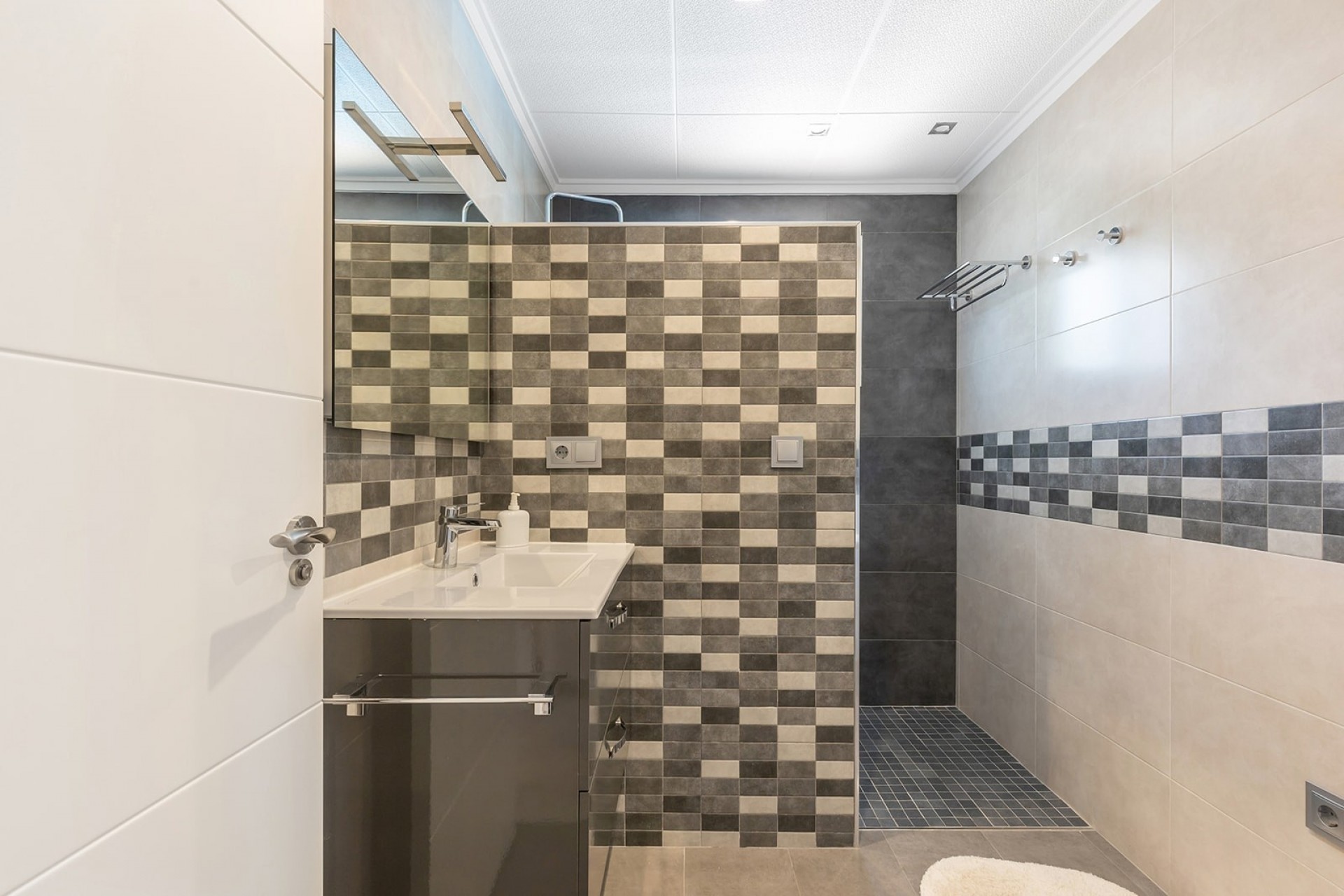 Rynek Wtórny - Willa -
Orihuela Costa - Punta Prima