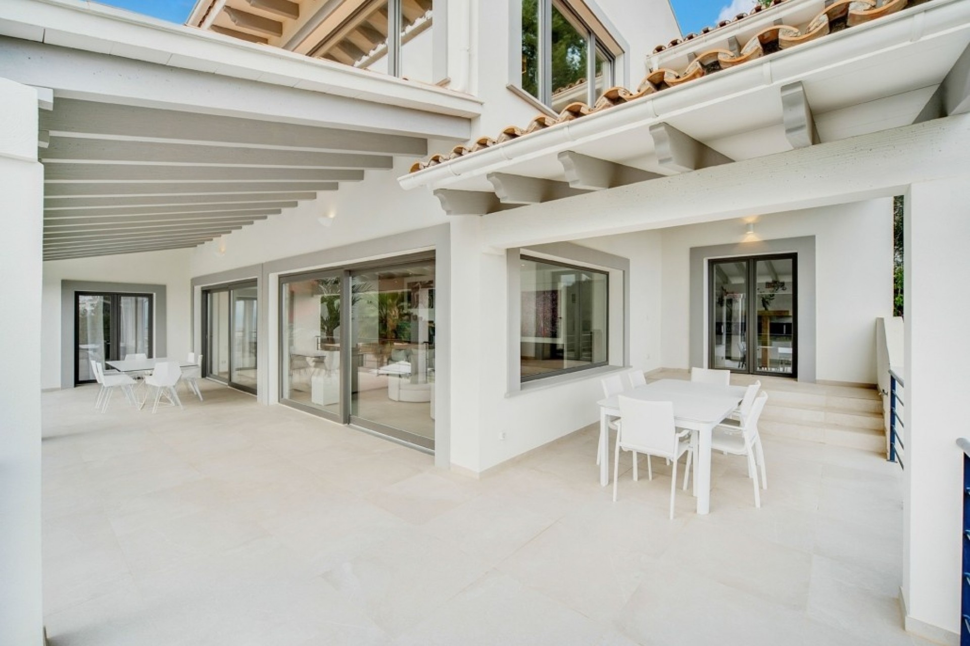 Rynek Wtórny - Willa -
PALMA - Son Vida