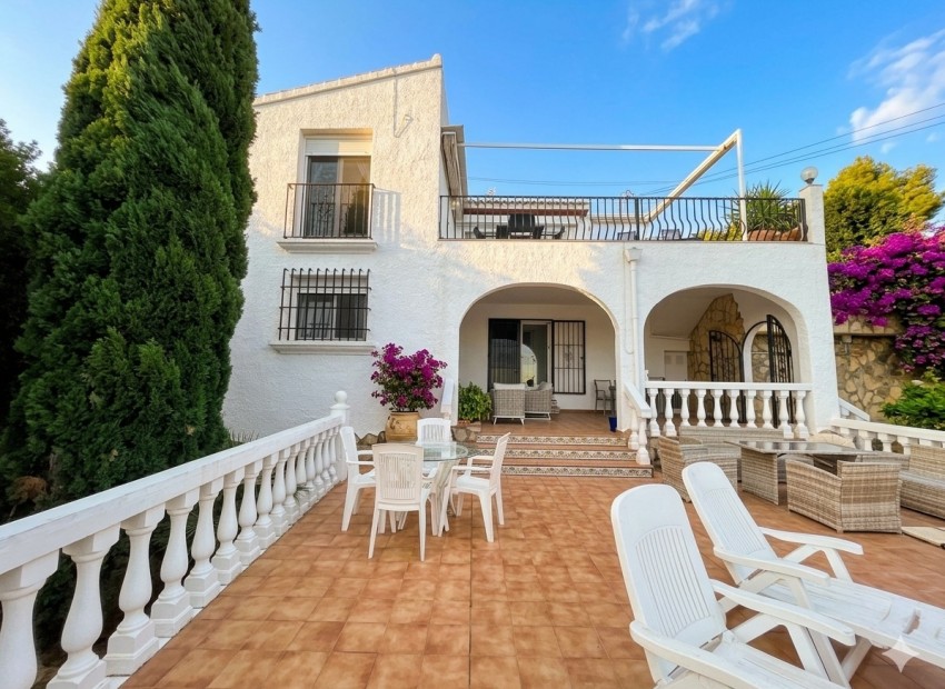 Rynek Wtórny - Willa -
Pego