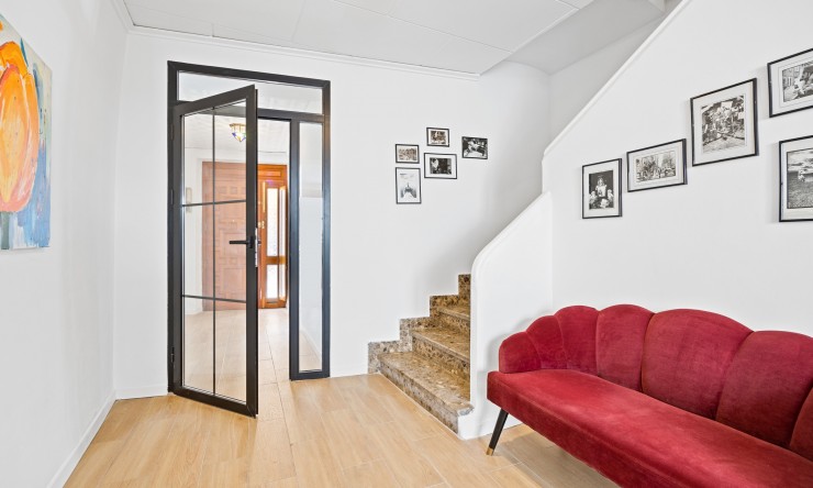 Townhouse - Resale - Oliva - Oliva Pueblo