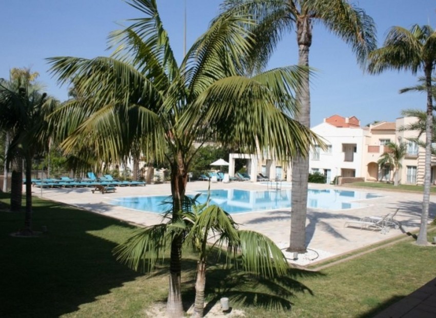 Verhuur Korte Termijn - Appartement -
Denia