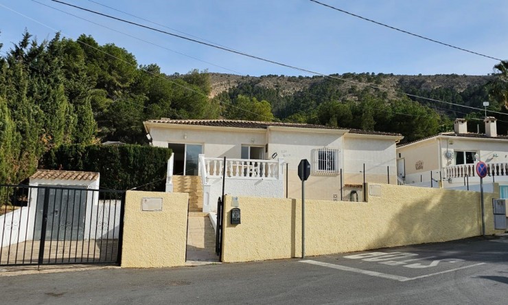 Villa - Alquiler a largo plazo - Albir -
                Albir